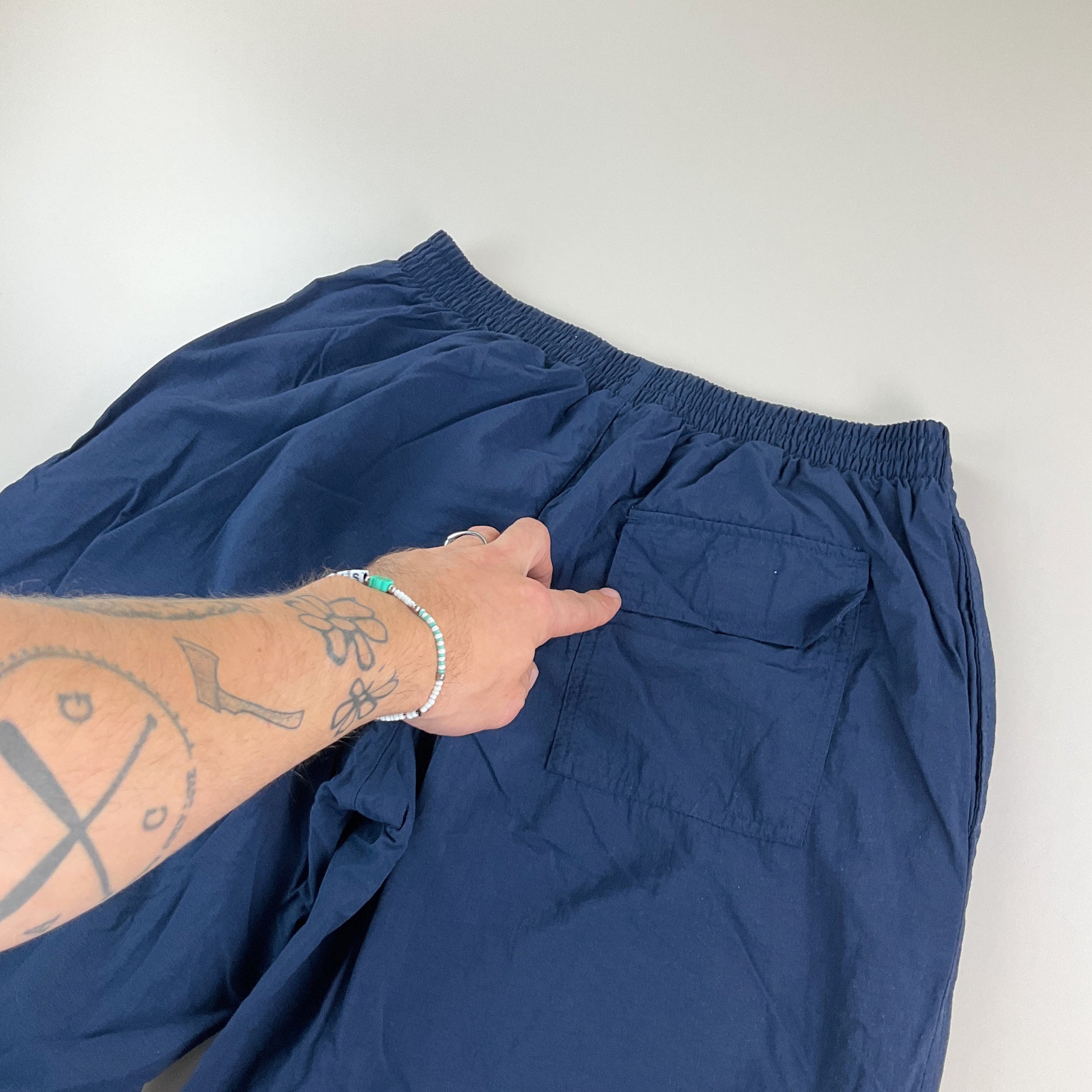 Nike 00s Swoosh Trainingsanzug - Large-NIKE-olesstore-vintage-secondhand-shop-austria-österreich