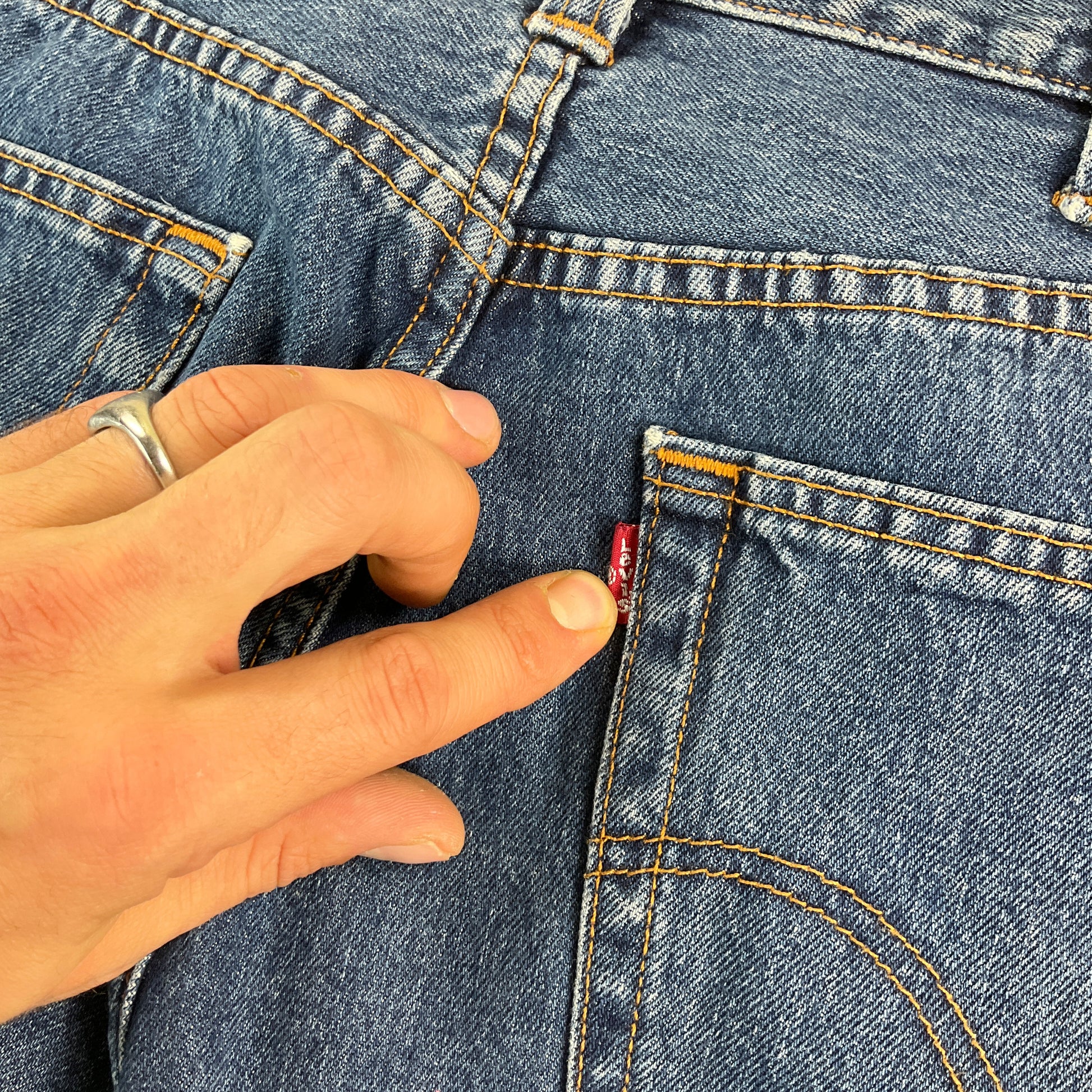 Levi's 501 Lot Denim Jeans - W38 L32-LEVI'S-olesstore-vintage-secondhand-shop-austria-österreich