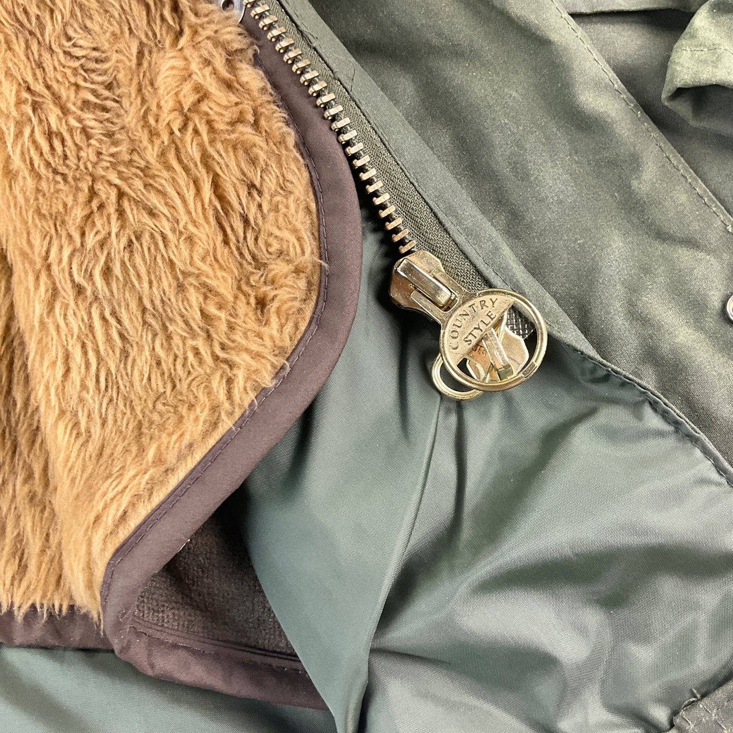 Royal Windsor England 90s Wachs Jacke - XXL-Royal Windsor-olesstore-vintage-secondhand-shop-austria-österreich