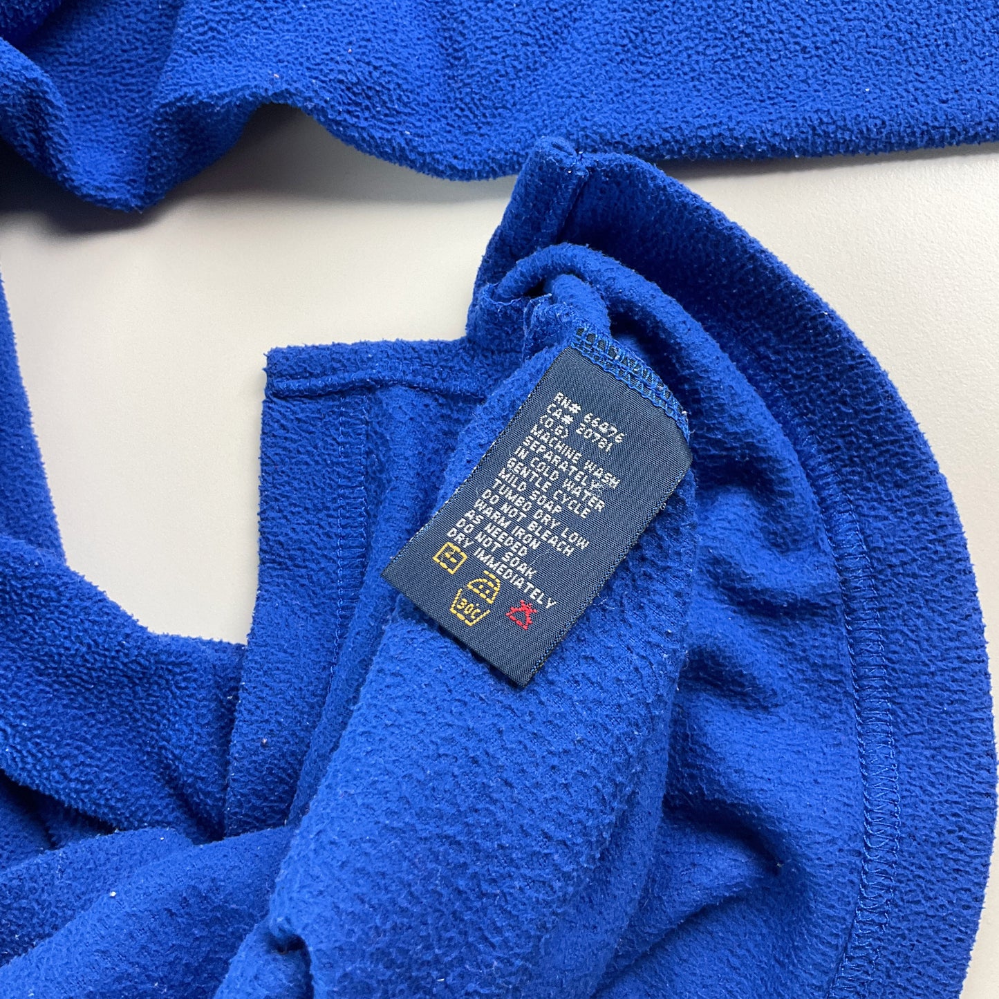 Tommy Hilfiger 90s Spellout Fleece Sweatshirt - Small-TOMMY HILFIGER-olesstore-vintage-secondhand-shop-austria-österreich