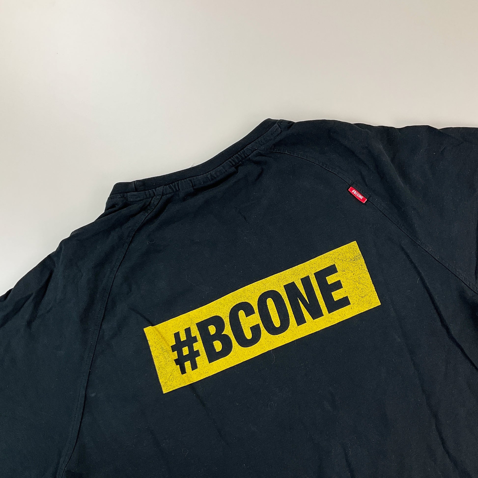 RedBull BC One Breaking T-Shirt - XL-REDBULL-olesstore-vintage-secondhand-shop-austria-österreich