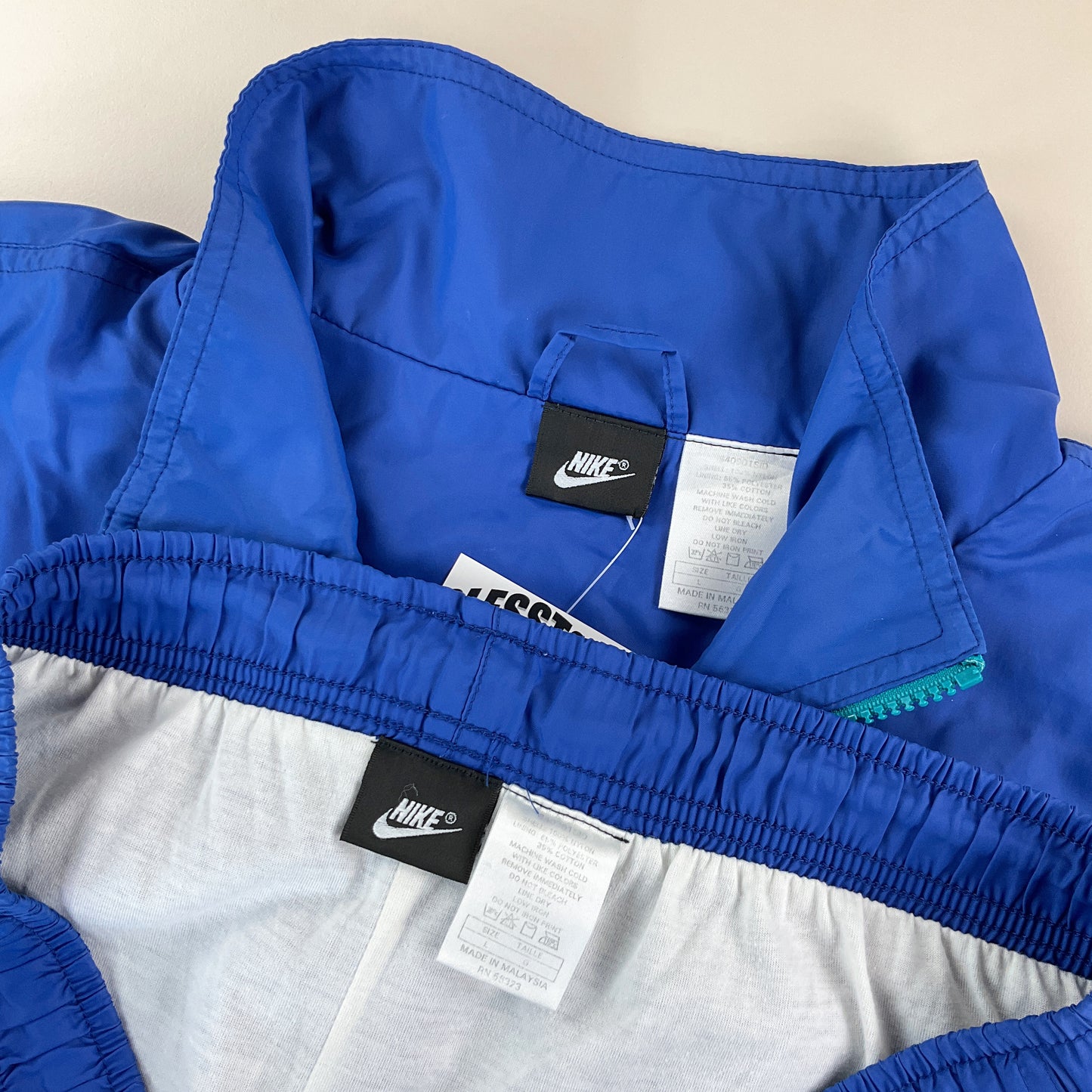 Nike 90s "USA" Retro Trainingsanzug - Large-NIKE-olesstore-vintage-secondhand-shop-austria-österreich