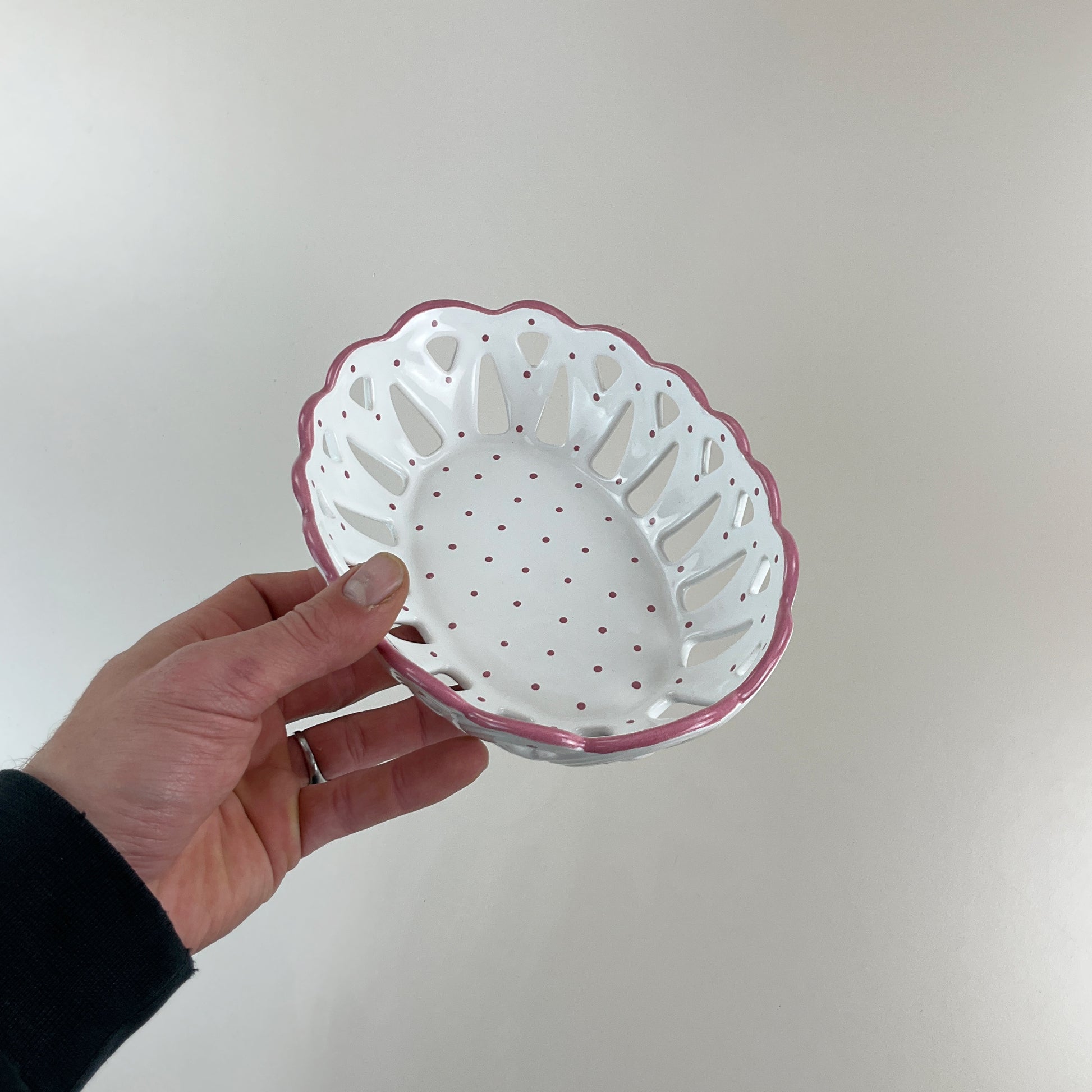 Gmundner Keramik Brot Schüssel Tupferl Rosa 22cm-Gmundner Keramik-olesstore-vintage-secondhand-shop-austria-österreich