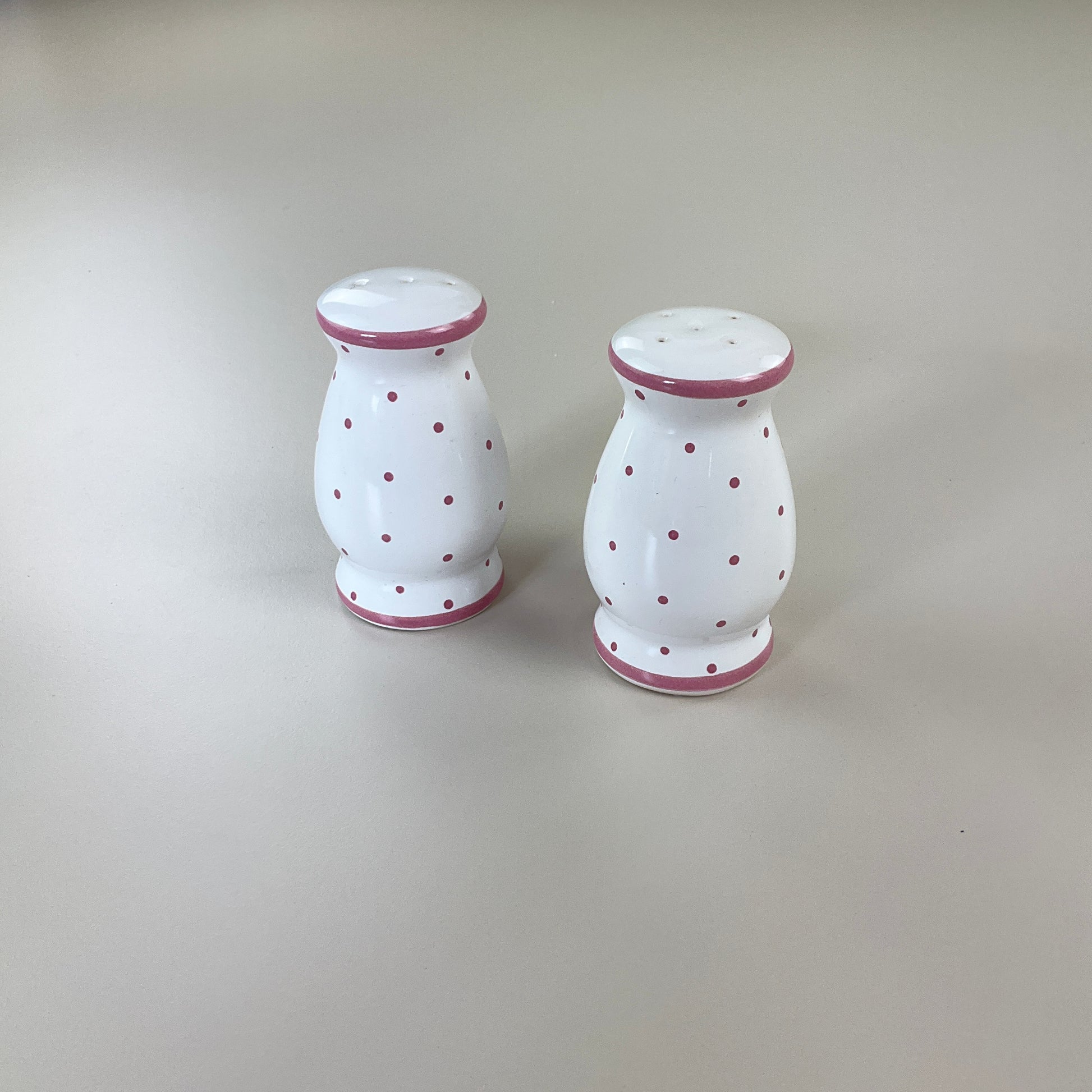 Gmundner Keramik Salz- und Pfefferstreuer Tupferl Rosa-Gmundner Keramik-olesstore-vintage-secondhand-shop-austria-österreich