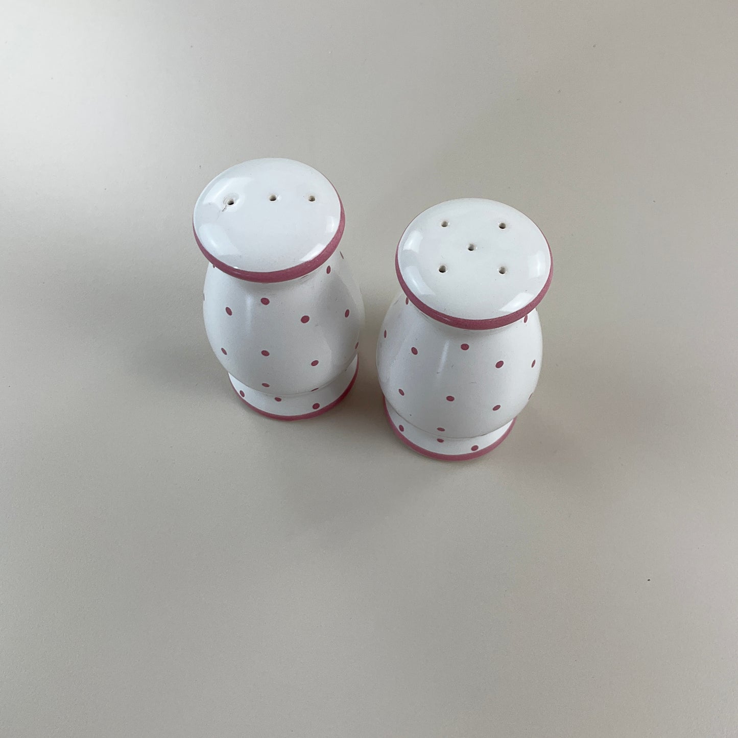 Gmundner Keramik Salz- und Pfefferstreuer Tupferl Rosa-Gmundner Keramik-olesstore-vintage-secondhand-shop-austria-österreich