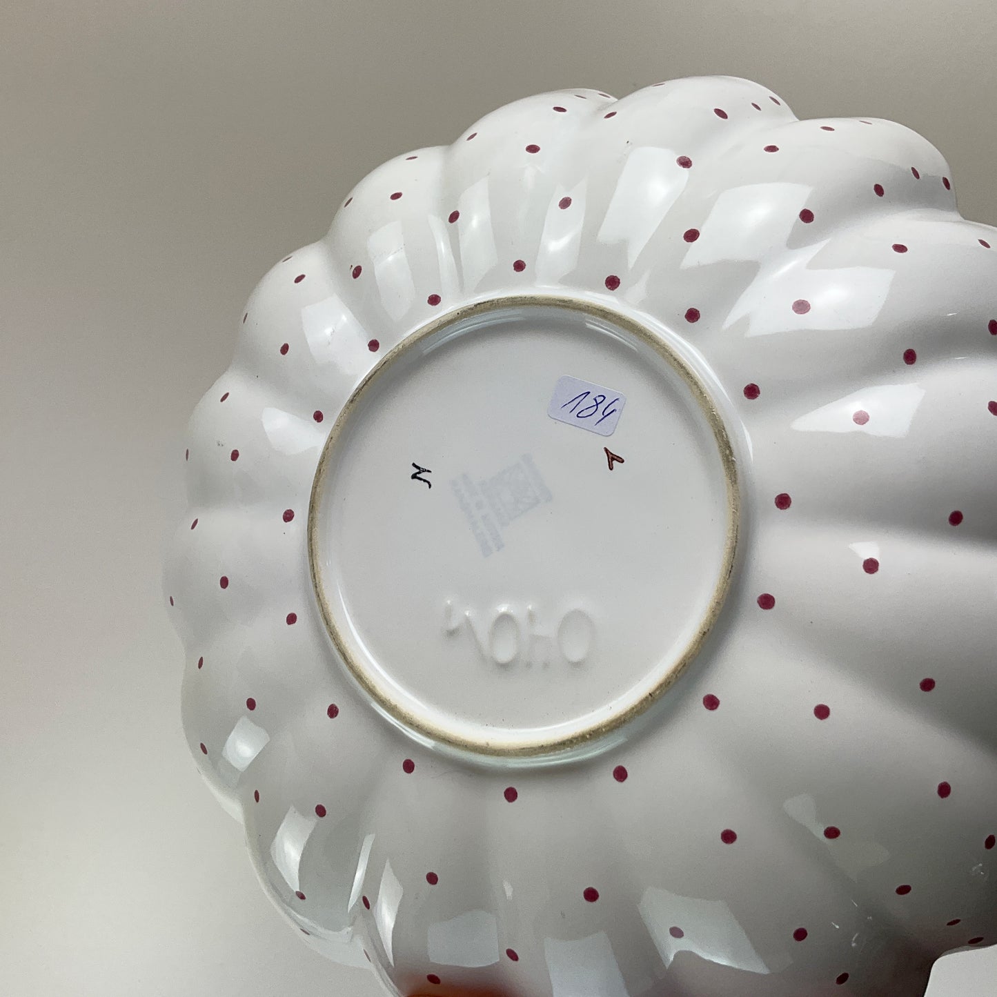 Gmundner Keramik geschwungene Blumen Schüssel Tupferl Rosa Ø26cm-Gmundner Keramik-olesstore-vintage-secondhand-shop-austria-österreich