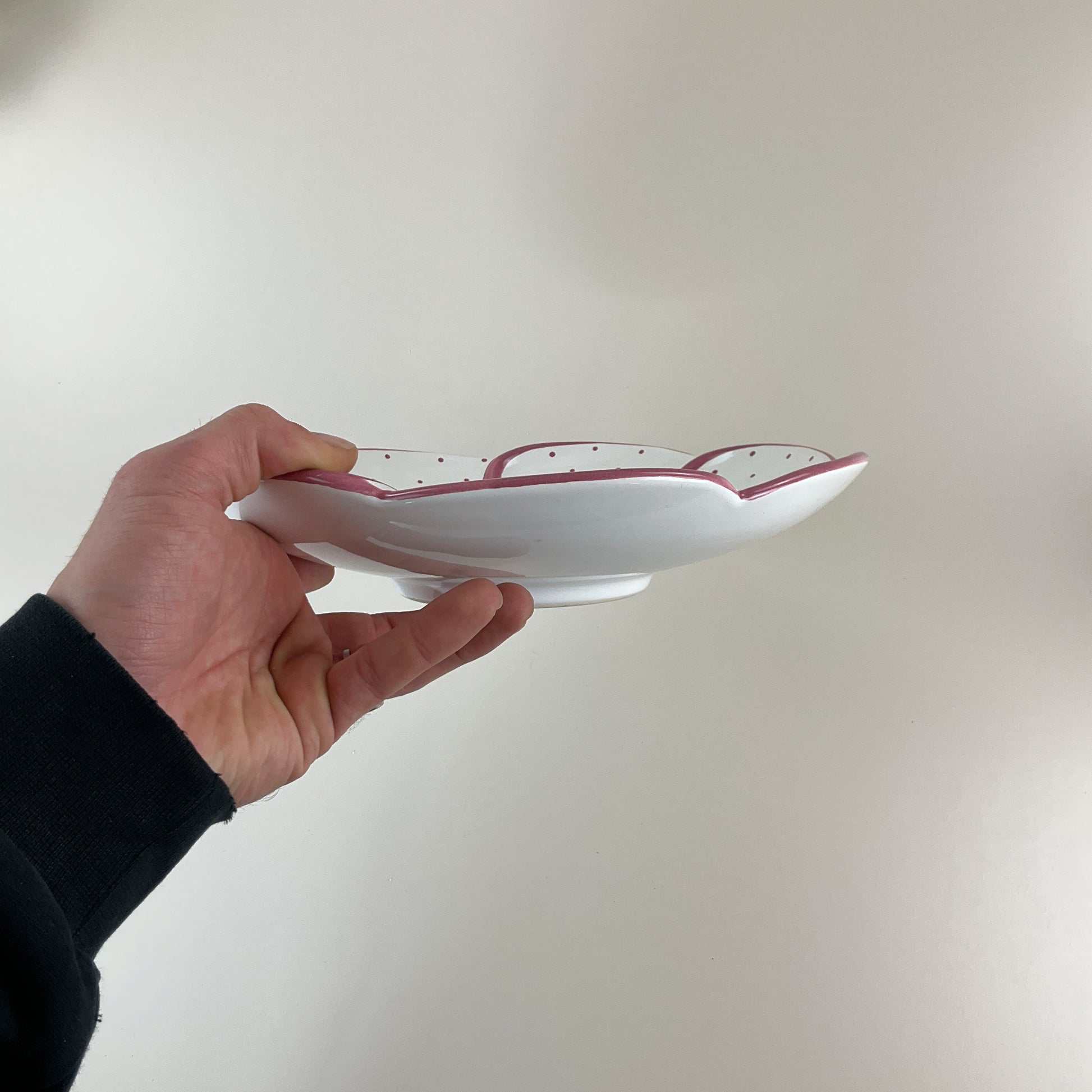 Gmundner Keramik geschwungene Wellen Schüssel Tupferl Rosa Ø27,5cm-Gmundner Keramik-olesstore-vintage-secondhand-shop-austria-österreich