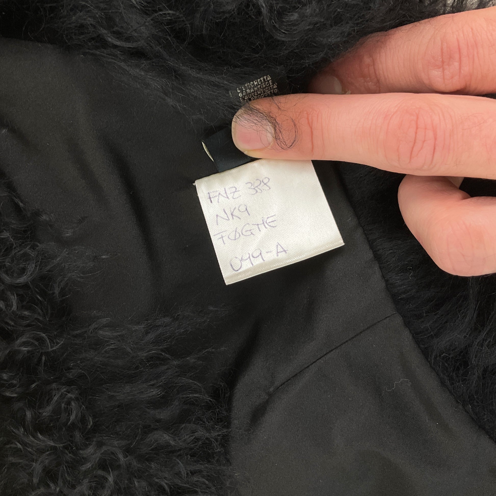 Fendi Shrug Schulter Schulterwärmer Stola Schal - W/38-England-olesstore-vintage-secondhand-shop-austria-österreich