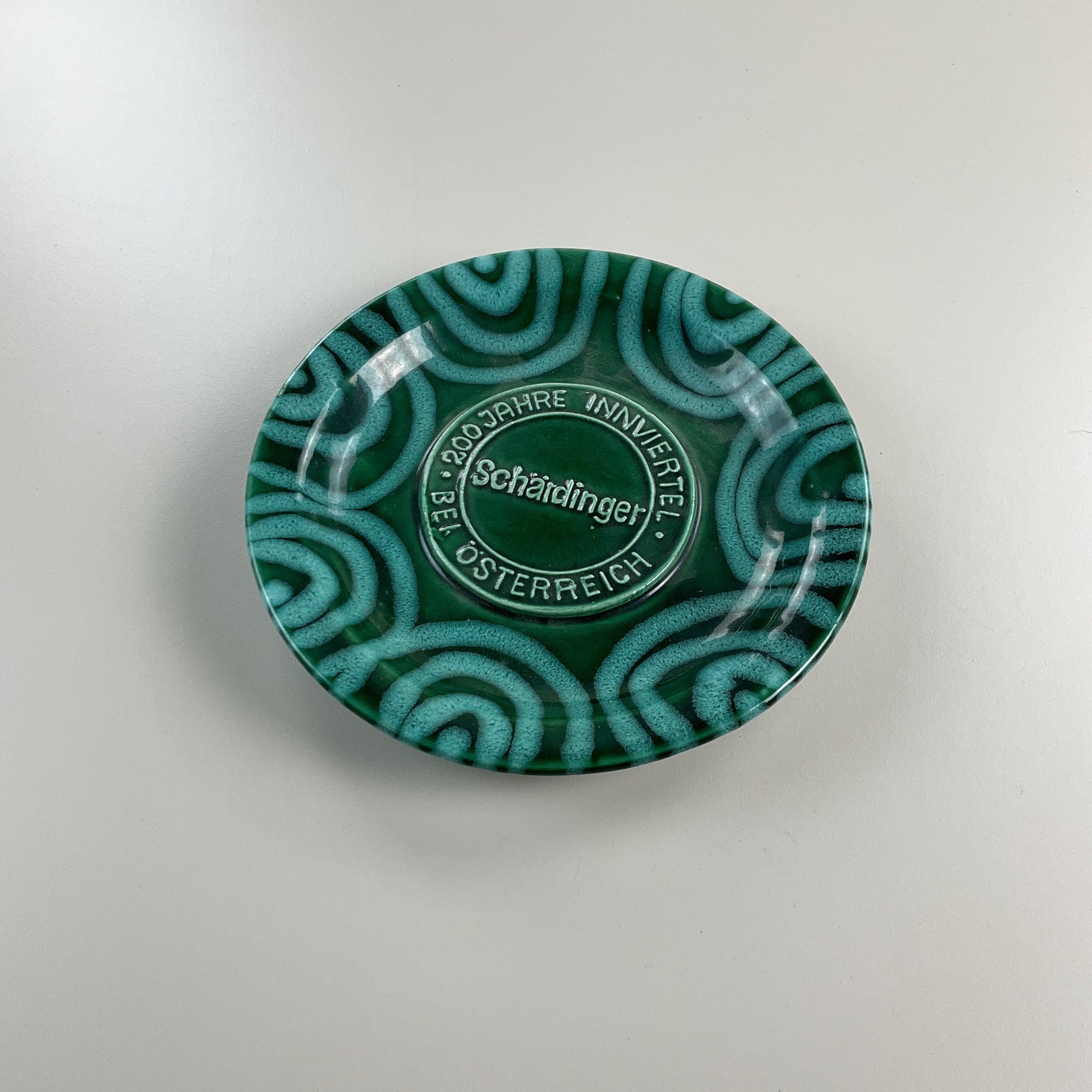 Gmundner Keramik 200 Jahre Schärdinger Teller Grüngeflammt Ø18cm-Gmundner Keramik-olesstore-vintage-secondhand-shop-austria-österreich
