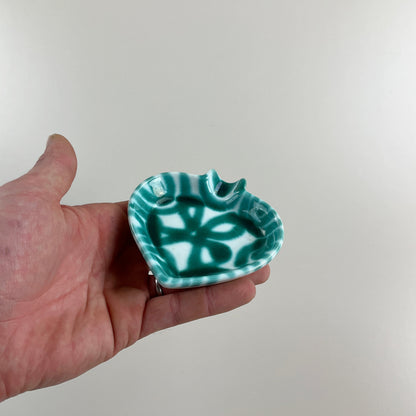 Gmundner Keramik Herz Aschenbecher Grüngeflammt 10cm-Gmundner Keramik-olesstore-vintage-secondhand-shop-austria-österreich