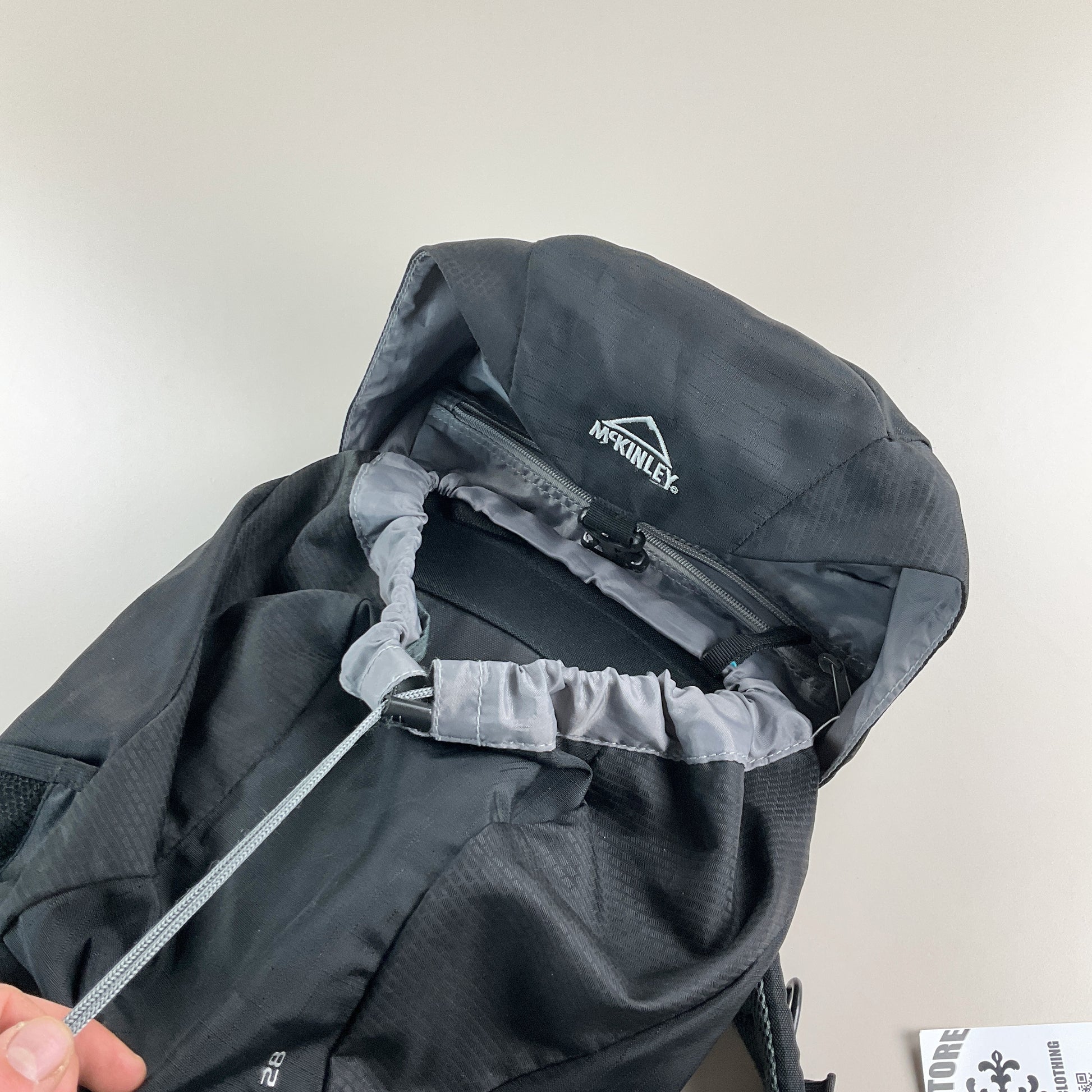 McKinley Air Zone 28 Outdoor Rucksack-MCKINLEY-olesstore-vintage-secondhand-shop-austria-österreich