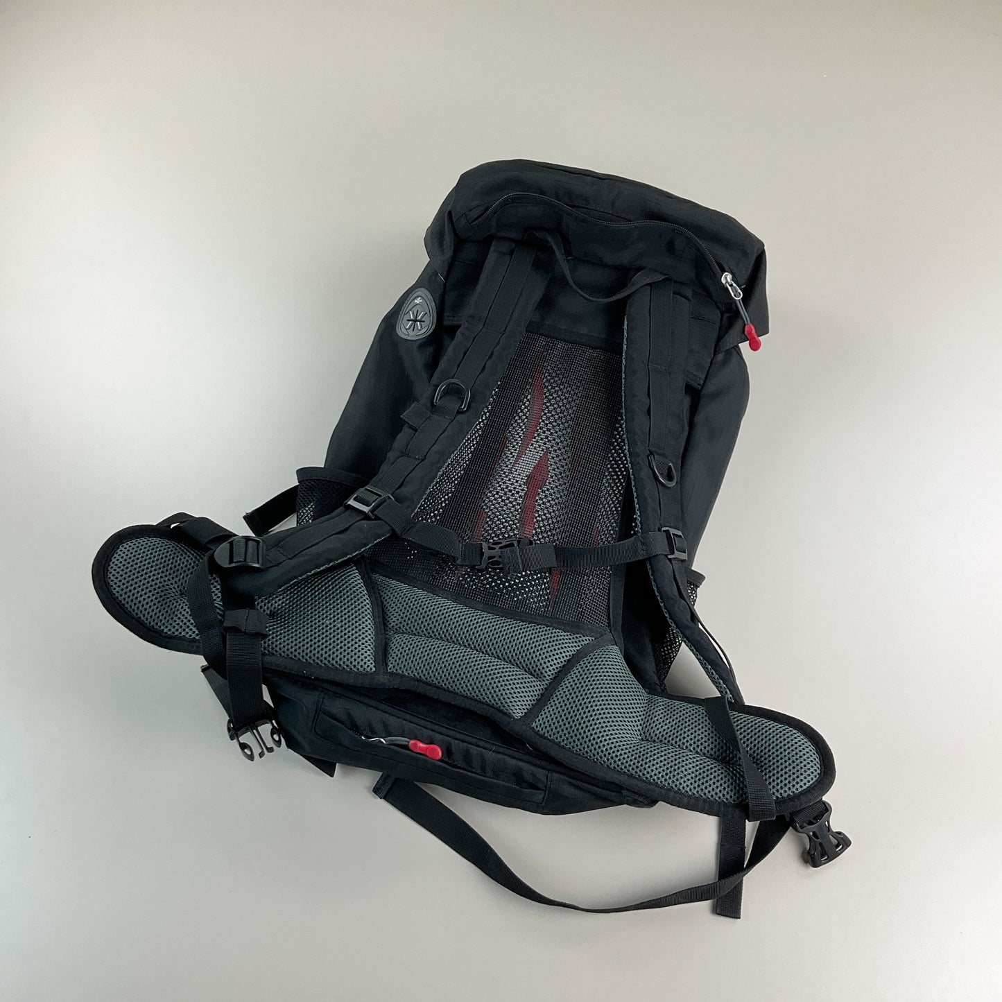 McKinley Air Zone 28 Outdoor Rucksack-MCKINLEY-olesstore-vintage-secondhand-shop-austria-österreich