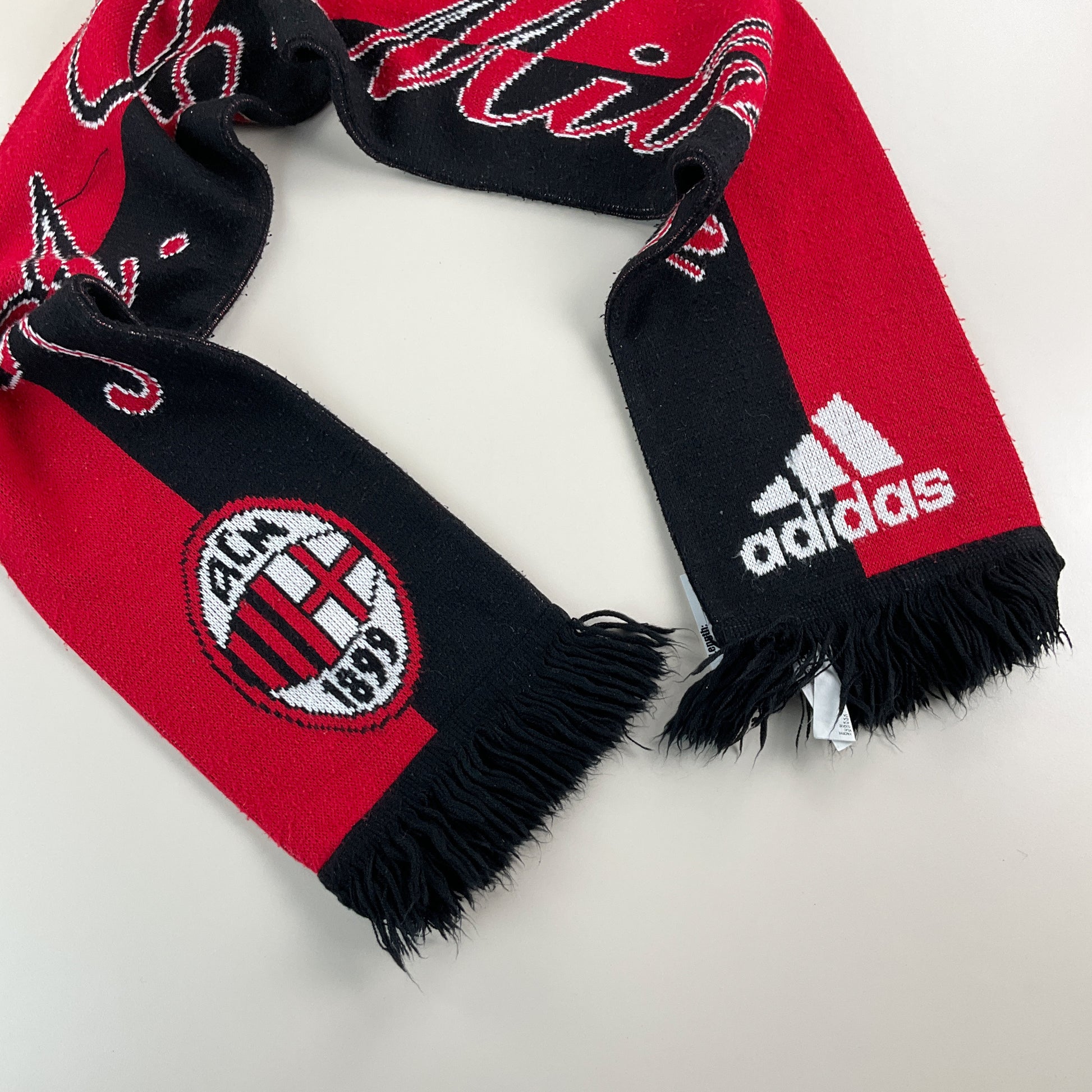 Adidas AC Milan 00s Schal-ADIDAS-olesstore-vintage-secondhand-shop-austria-österreich