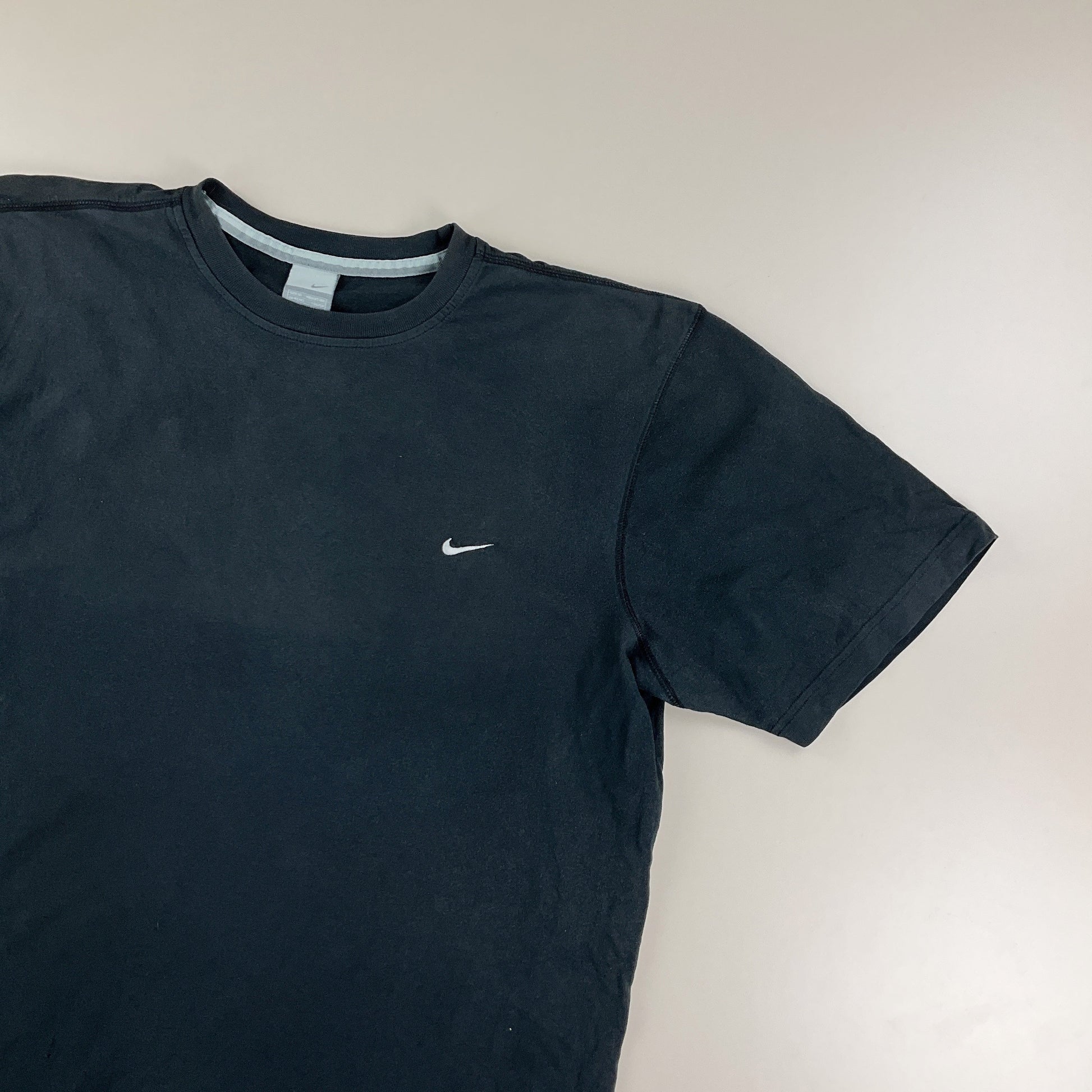 Nike 00s Swoosh T-Shirt - XL-NIKE-olesstore-vintage-secondhand-shop-austria-österreich