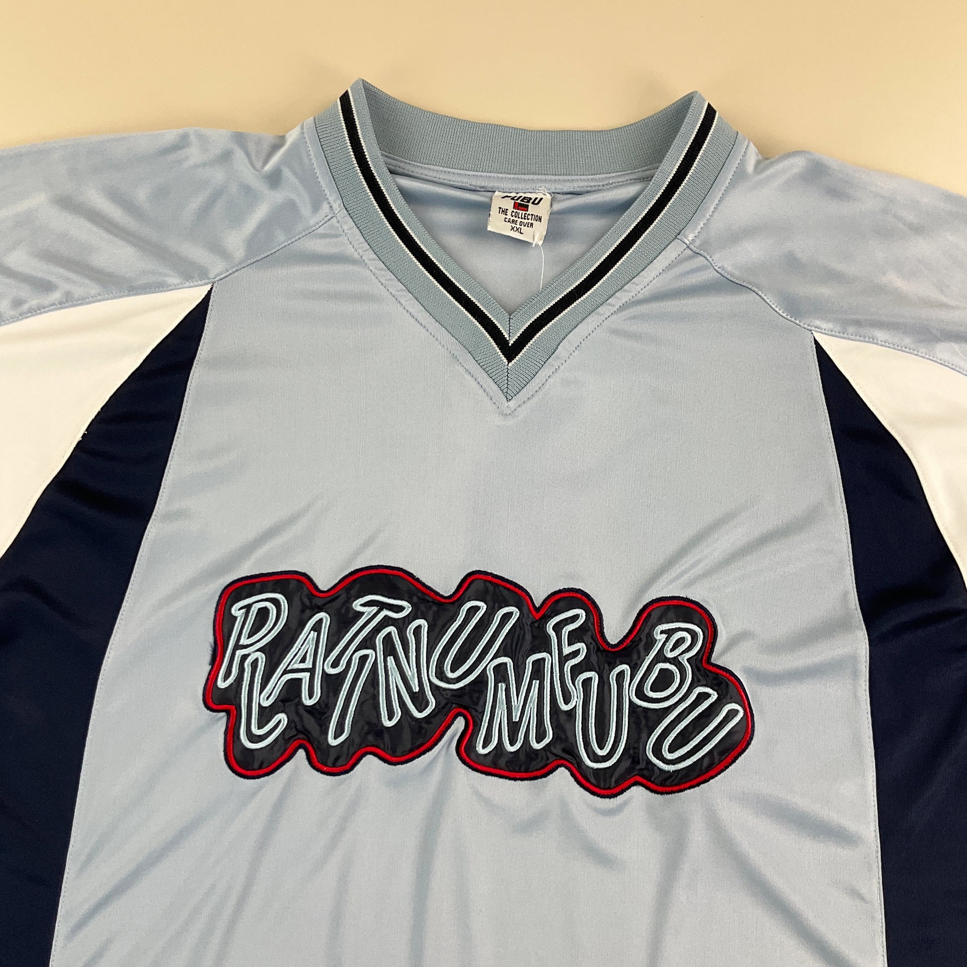 Fubu Platinume 00s T-Shirt - XXL-FUBU-olesstore-vintage-secondhand-shop-austria-österreich