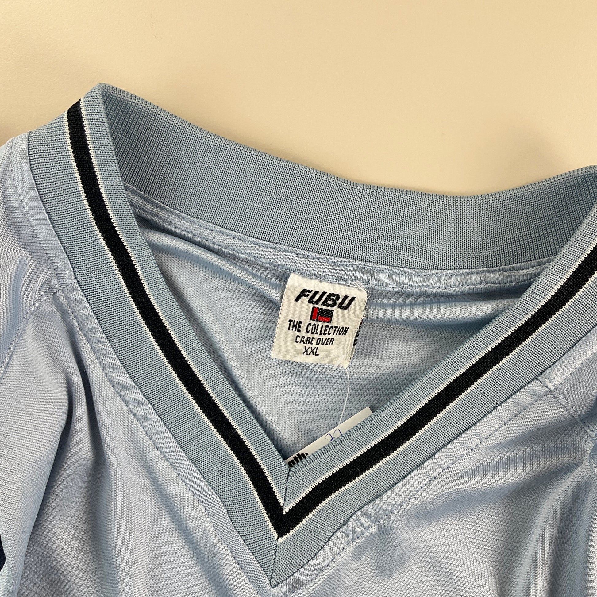 Fubu Platinume 00s T-Shirt - XXL-FUBU-olesstore-vintage-secondhand-shop-austria-österreich