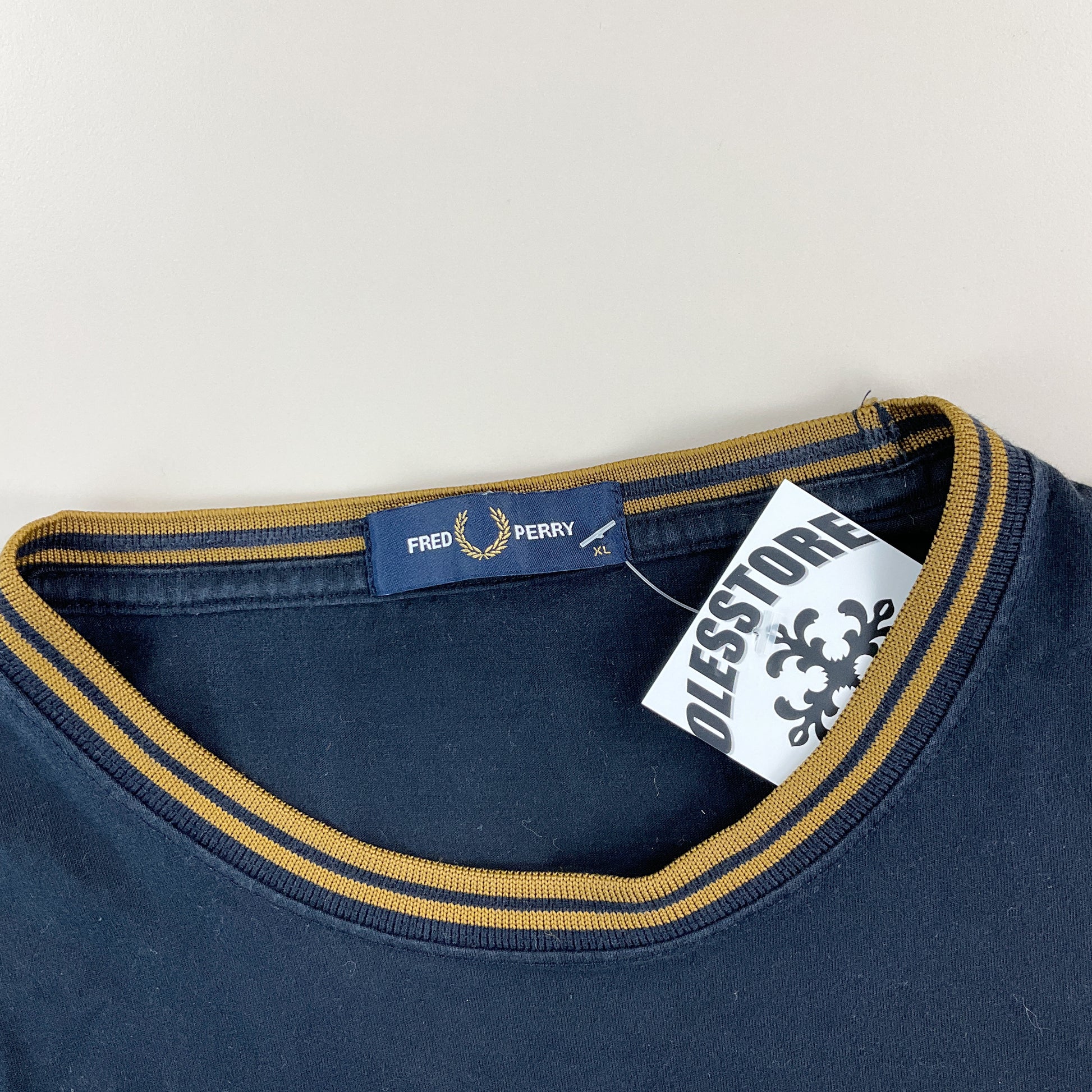 Fred Perry Basic T-Shirt - XL-FRED PERRY-olesstore-vintage-secondhand-shop-austria-österreich