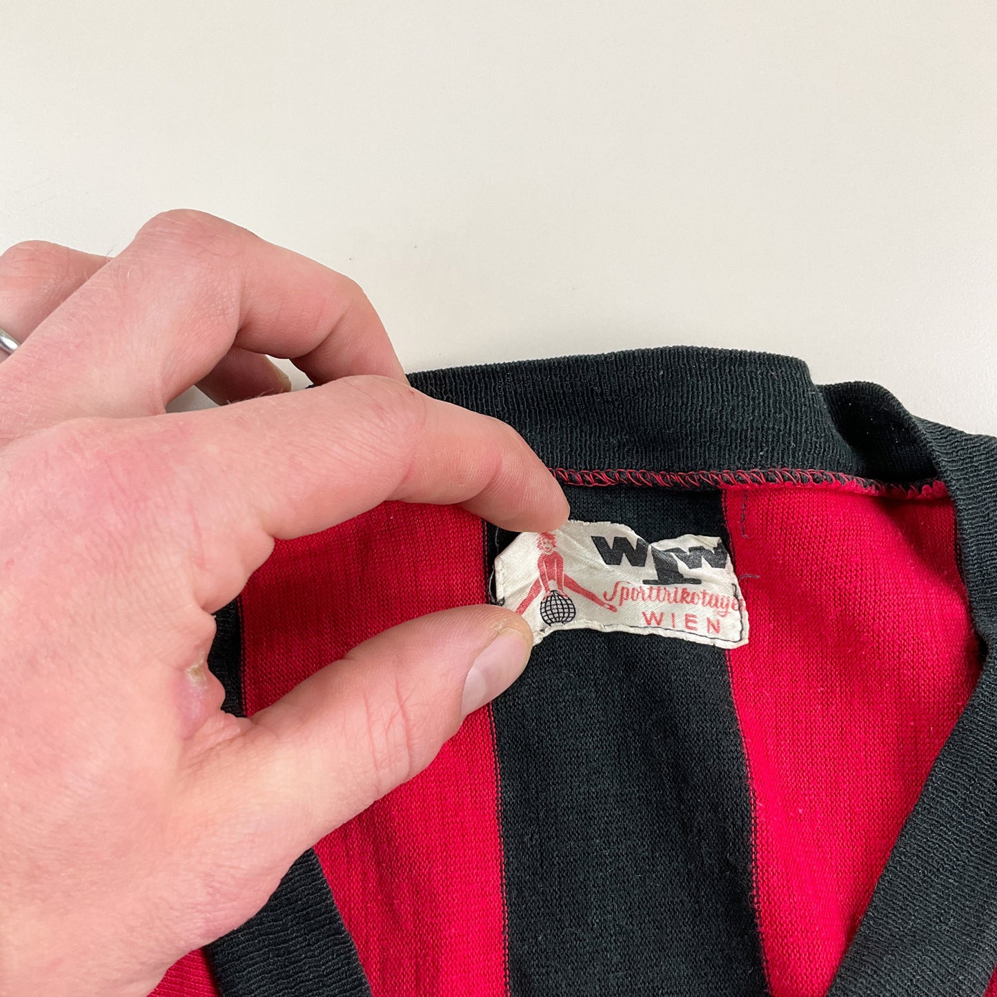 WIW Leichtathletik 70s "SVU" Sport Trikot - M/L-WIW-olesstore-vintage-secondhand-shop-austria-österreich
