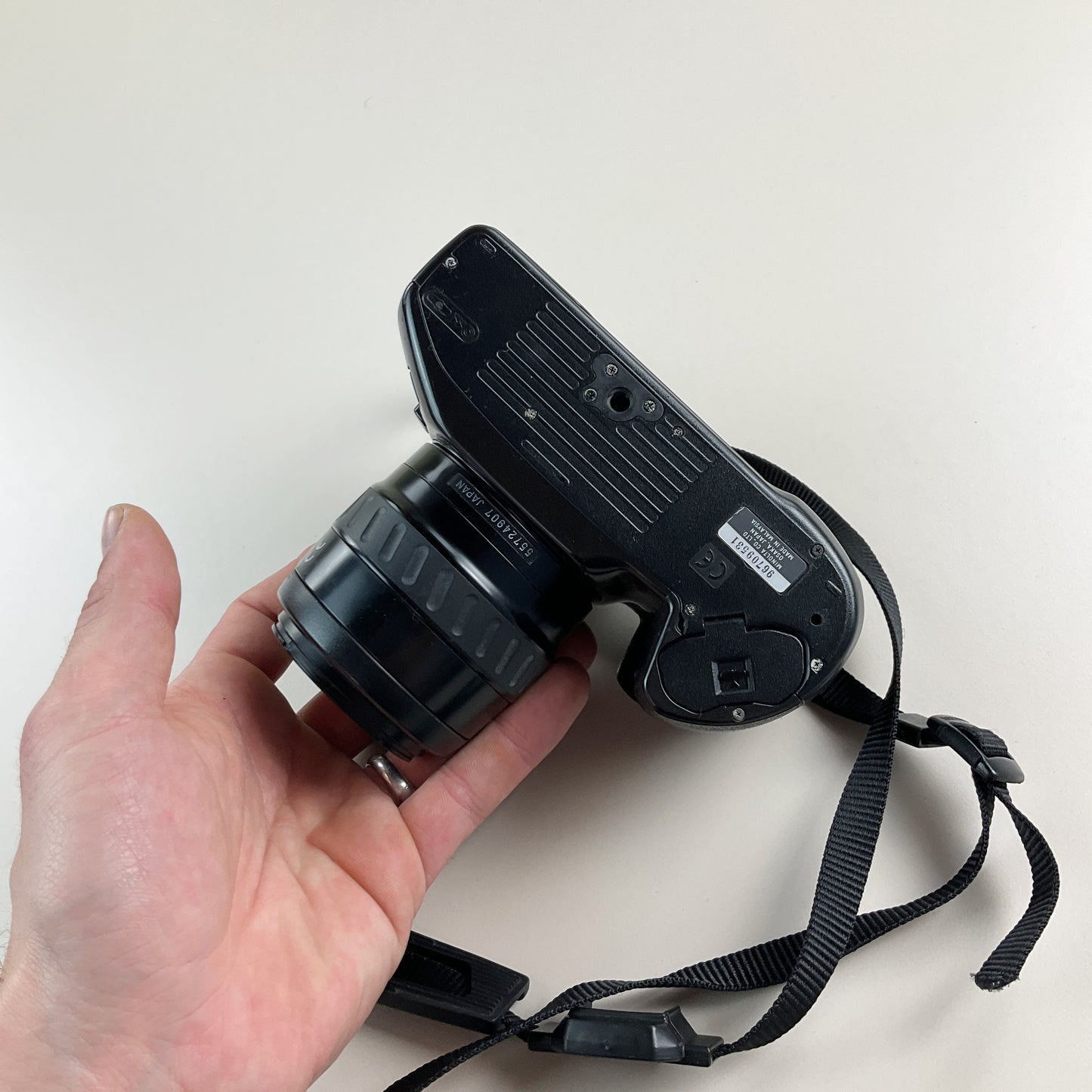 Minolta Dynax 300si - 35mm Spiegelreflexkamera-OLESSTORE-olesstore-vintage-secondhand-shop-austria-österreich