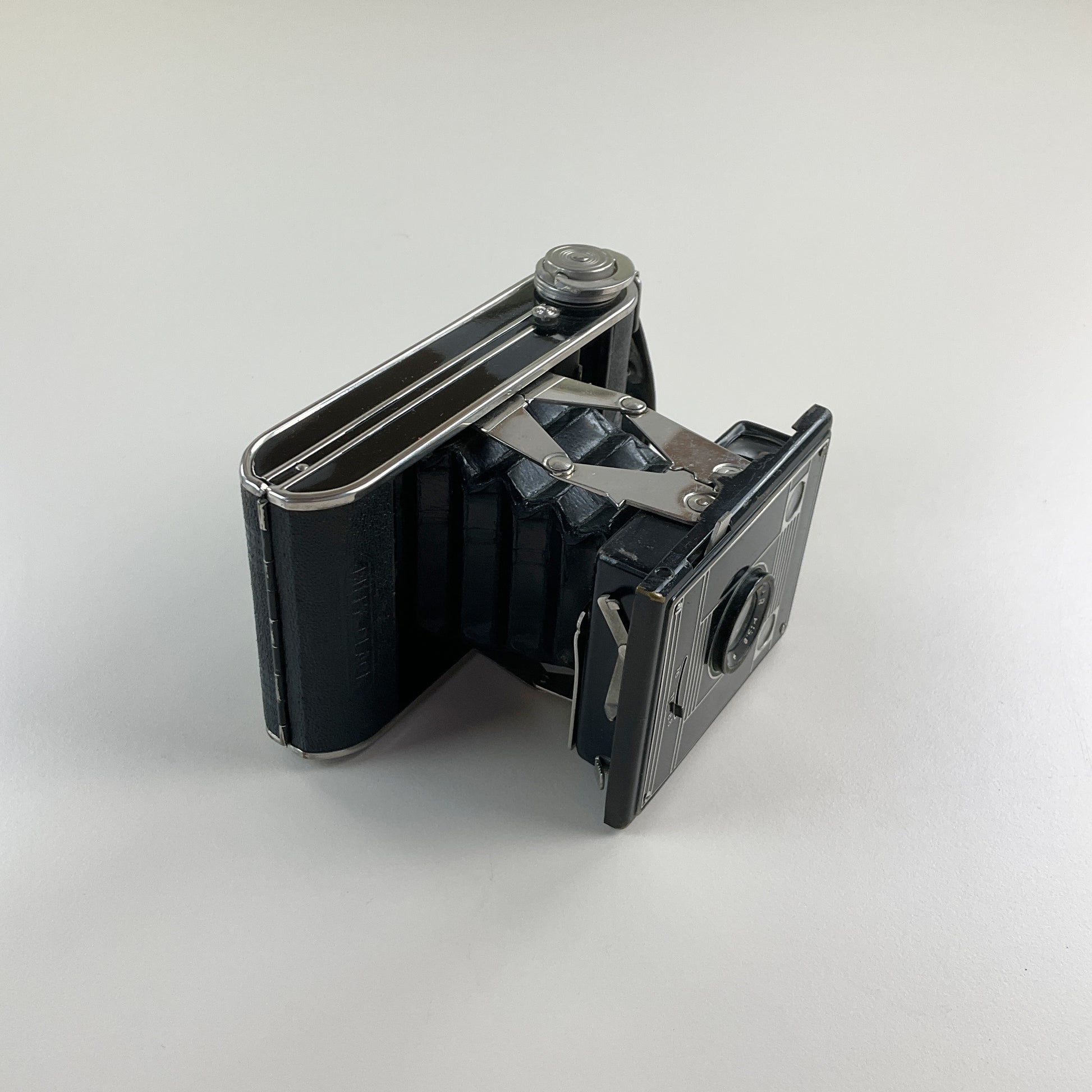 Agfa Billy Clack 1930s Rollfilmkamera mit Ledertasche-OLESSTORE-olesstore-vintage-secondhand-shop-austria-österreich