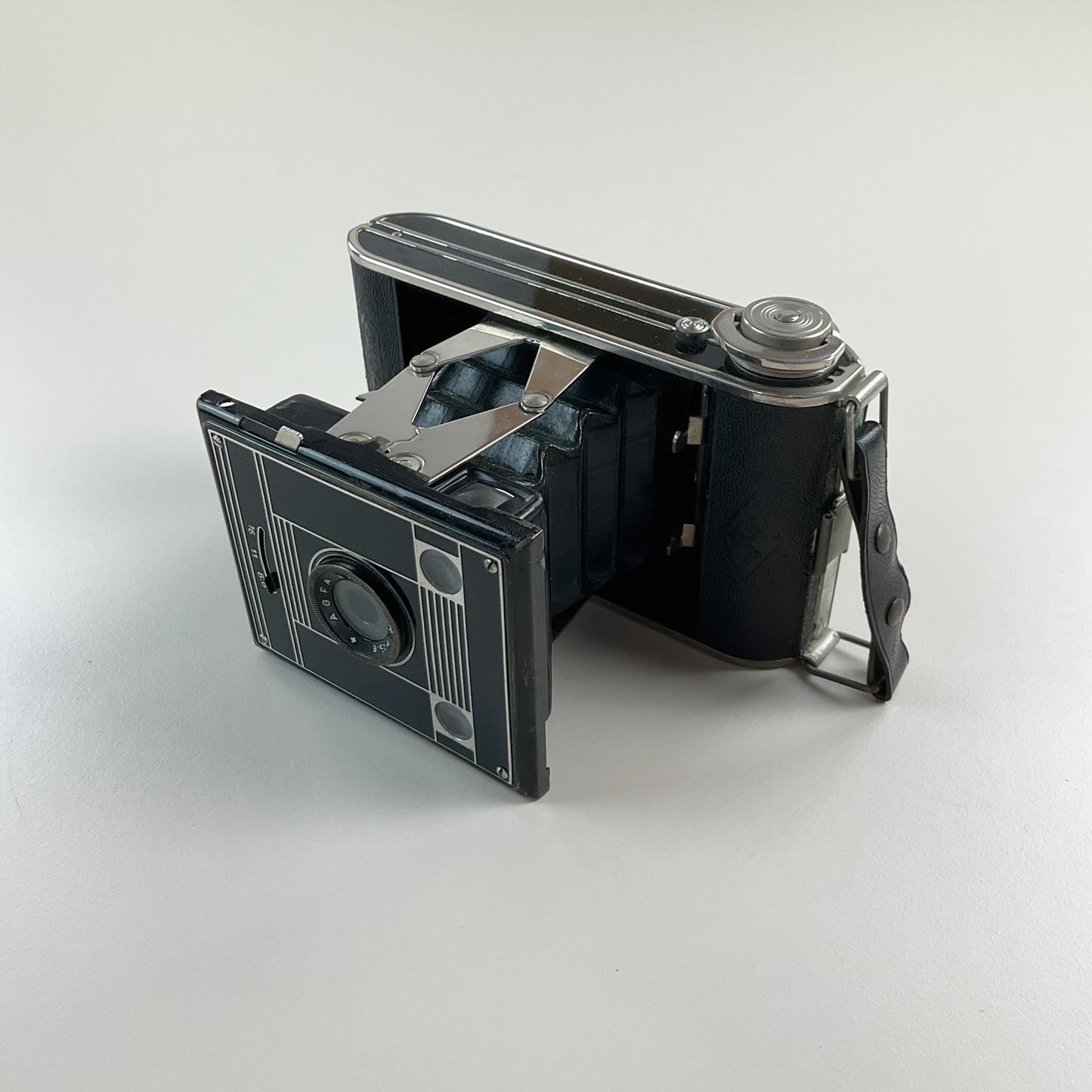 Agfa Billy Clack 1930s Rollfilmkamera mit Ledertasche-OLESSTORE-olesstore-vintage-secondhand-shop-austria-österreich