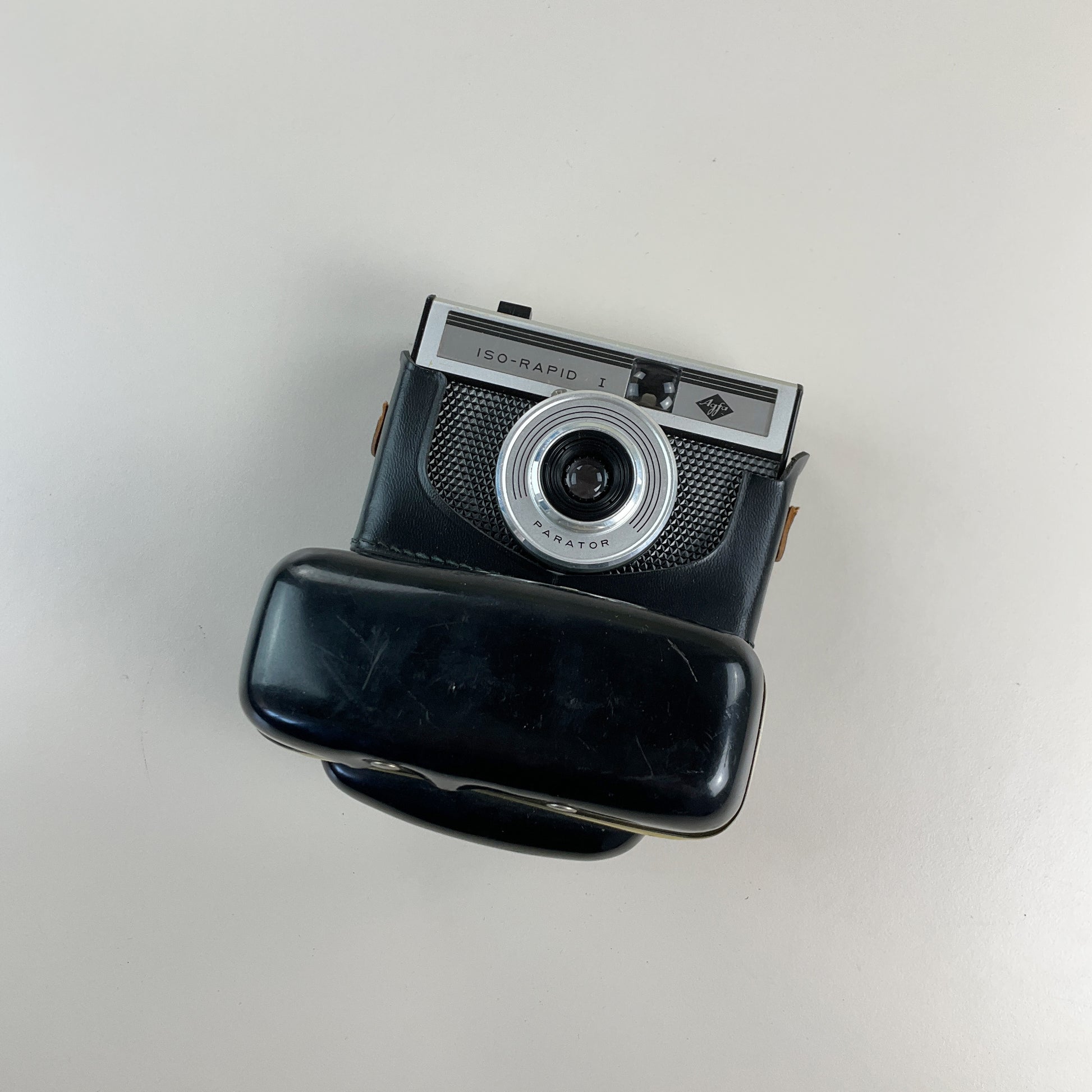 Agfa Iso-Rapid 1 1960s Parator Kamera mit Tasche-OLESSTORE-olesstore-vintage-secondhand-shop-austria-österreich