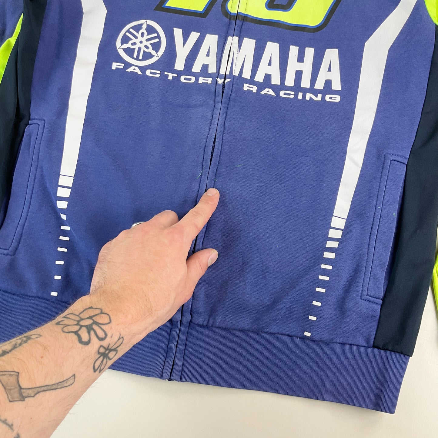 Yamaha Valentino Rossi Zip Sweatshirt - Large-YAMAHA-olesstore-vintage-secondhand-shop-austria-österreich