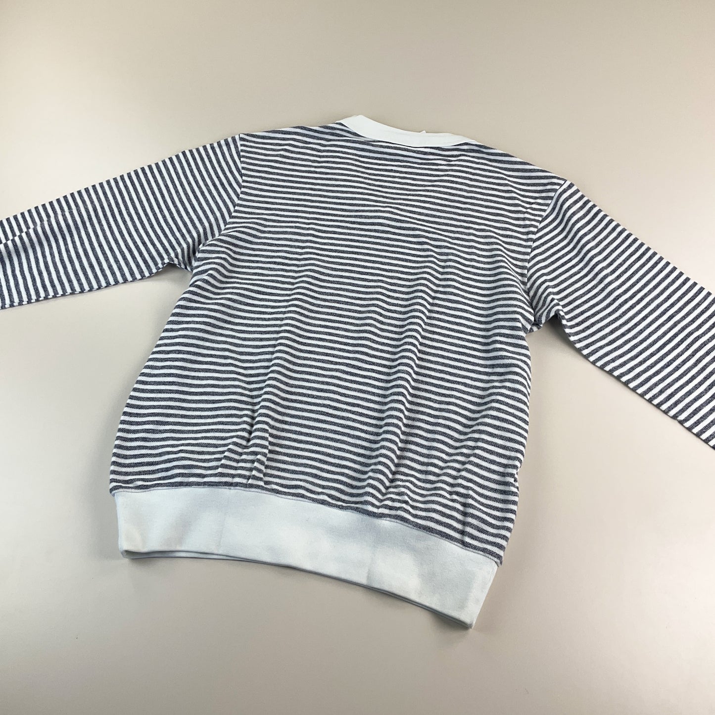 Lacoste 90s Sweatshirt - Medium-LACOSTE-olesstore-vintage-secondhand-shop-austria-österreich