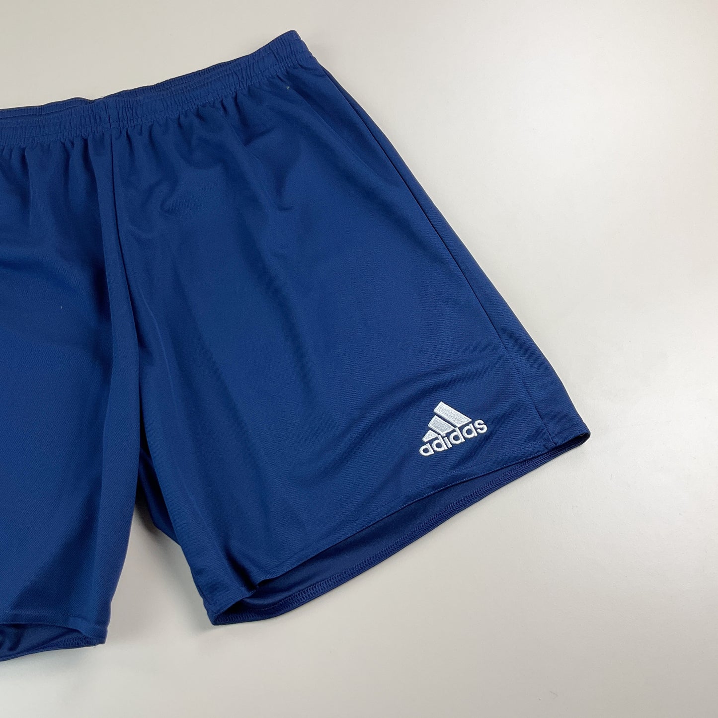 Adidas Basic Sport kurze Hose - Medium-ADIDAS-olesstore-vintage-secondhand-shop-austria-österreich