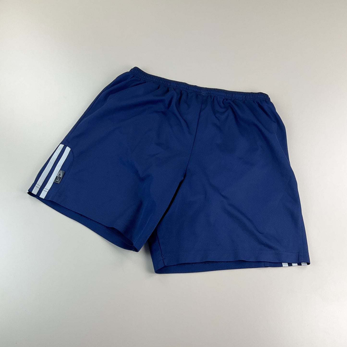 Adidas 00s kurze Sporthose - Medium-ADIDAS-olesstore-vintage-secondhand-shop-austria-österreich