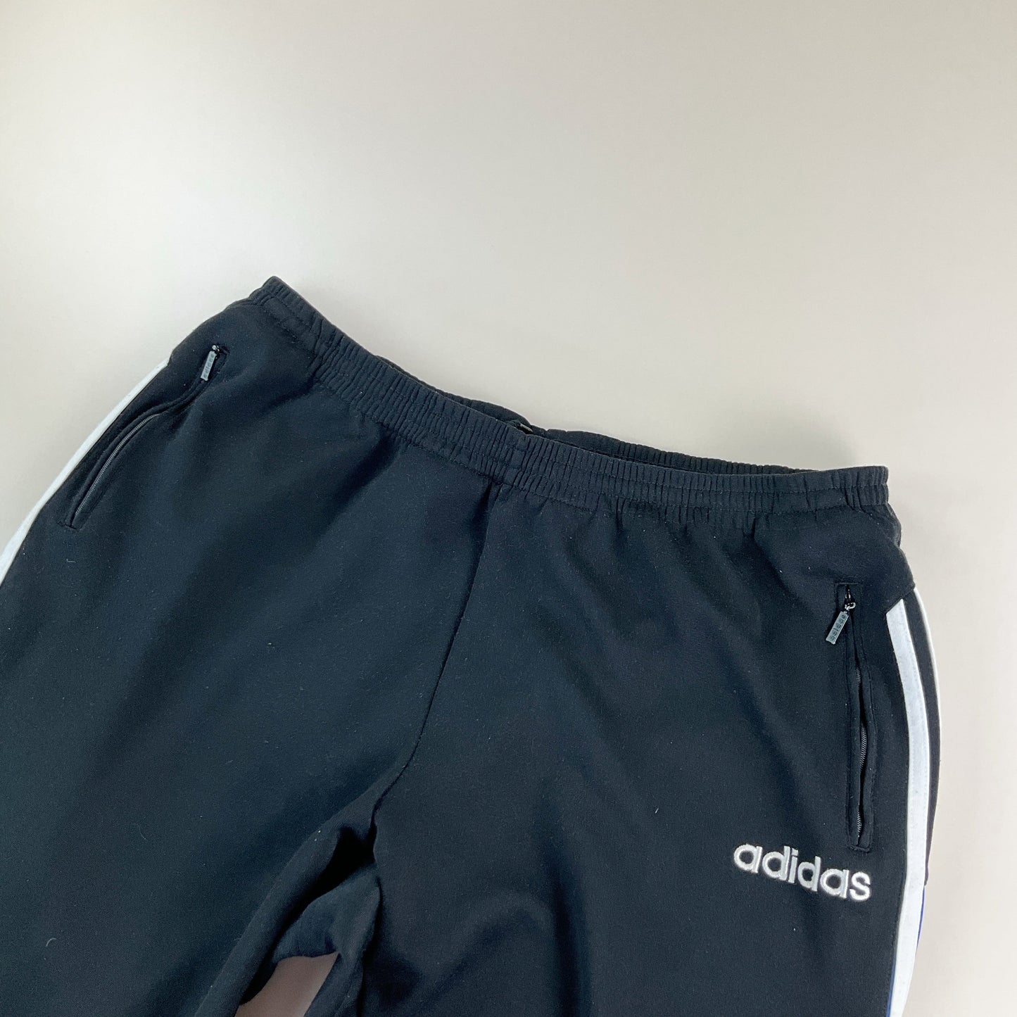 Adidas 90s Jogginghose Dreistreifen Schwarz - Herren/XL Logo Detail