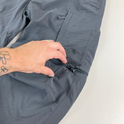 The North Face Zip-Off Wanderhose Grau - Herren/M Reißverschluss Detail