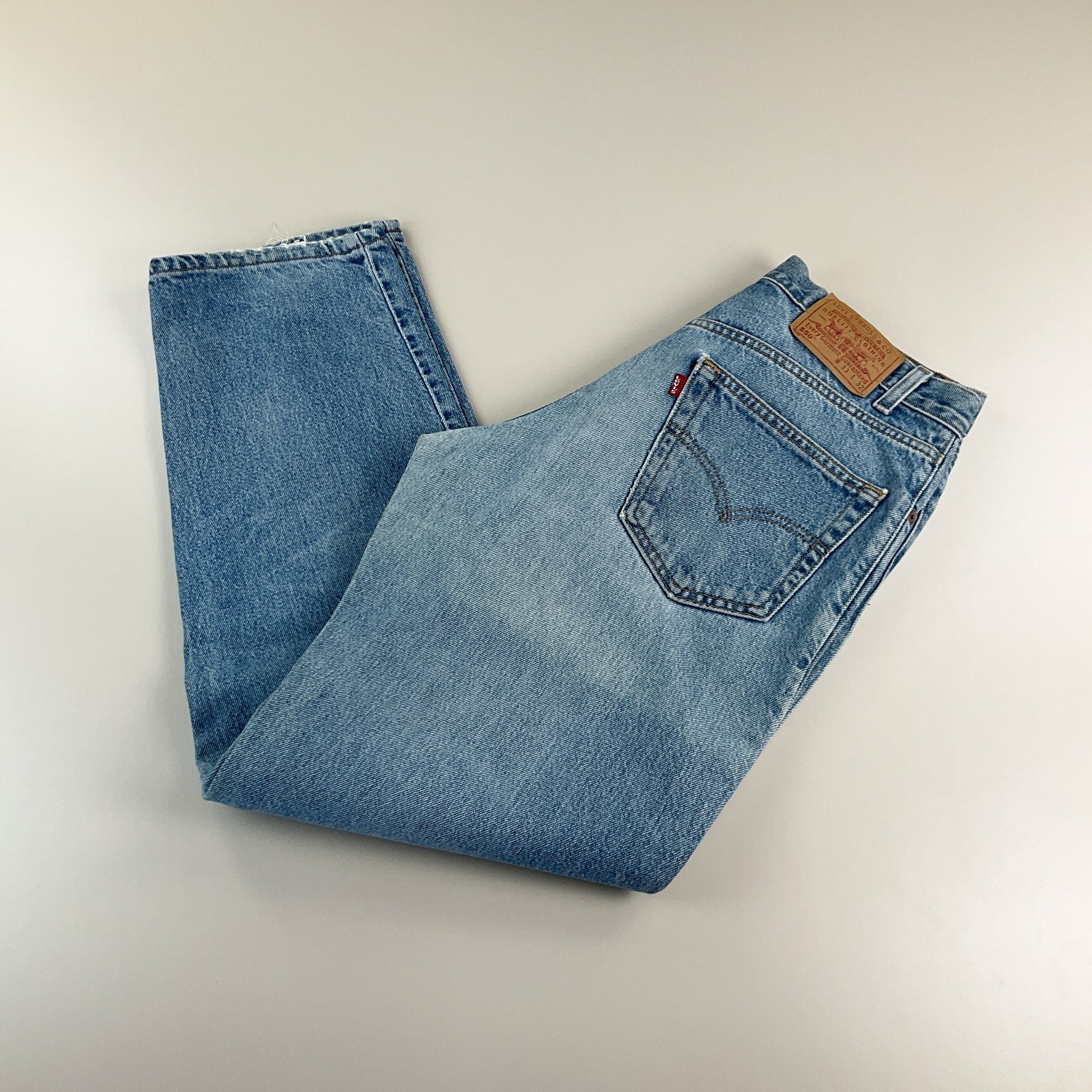 Levi's 550 Relaxed Fit 90s Jeans Hellblau - W33 L32 Vorderansicht