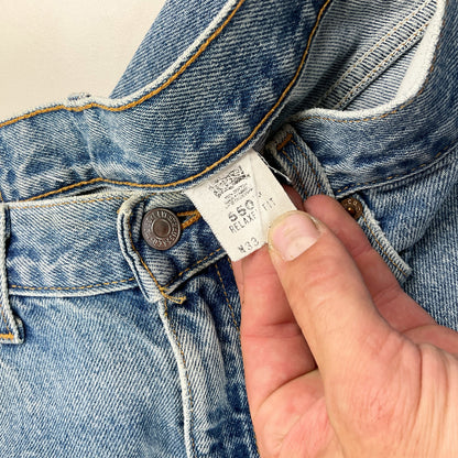Levi's 550 Relaxed Fit 90s Jeans Hellblau - W33 L32 Detailansicht 5