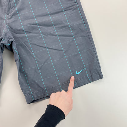Nike Athletics Checked Shorts - W34-NIKE-olesstore-vintage-secondhand-shop-austria-österreich