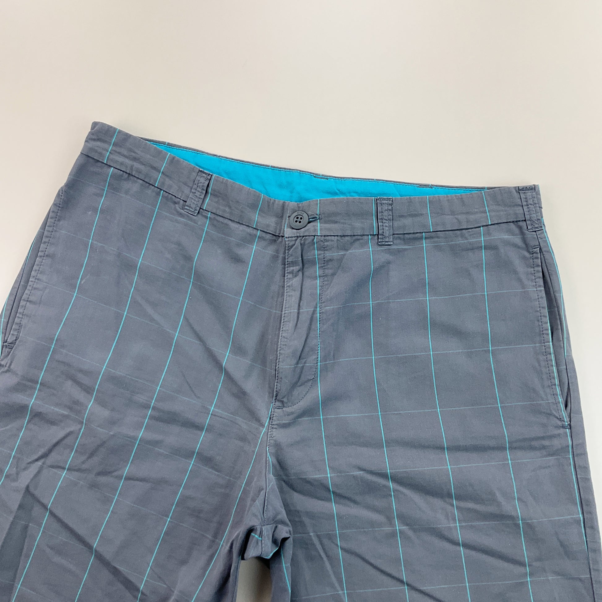 Nike Athletics Checked Shorts - W34-NIKE-olesstore-vintage-secondhand-shop-austria-österreich