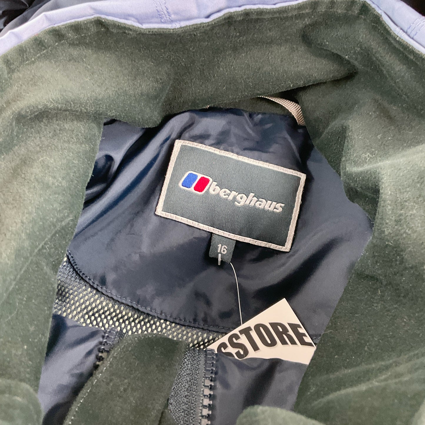 Berghaus Gore-Tex Mantel - Damen/XL Detailansicht 3