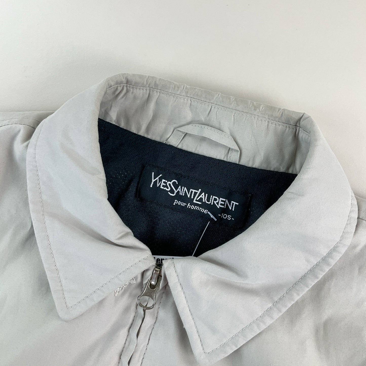 Yves Saint Laurent Crop Jacke - Damen/S Kragen Detail