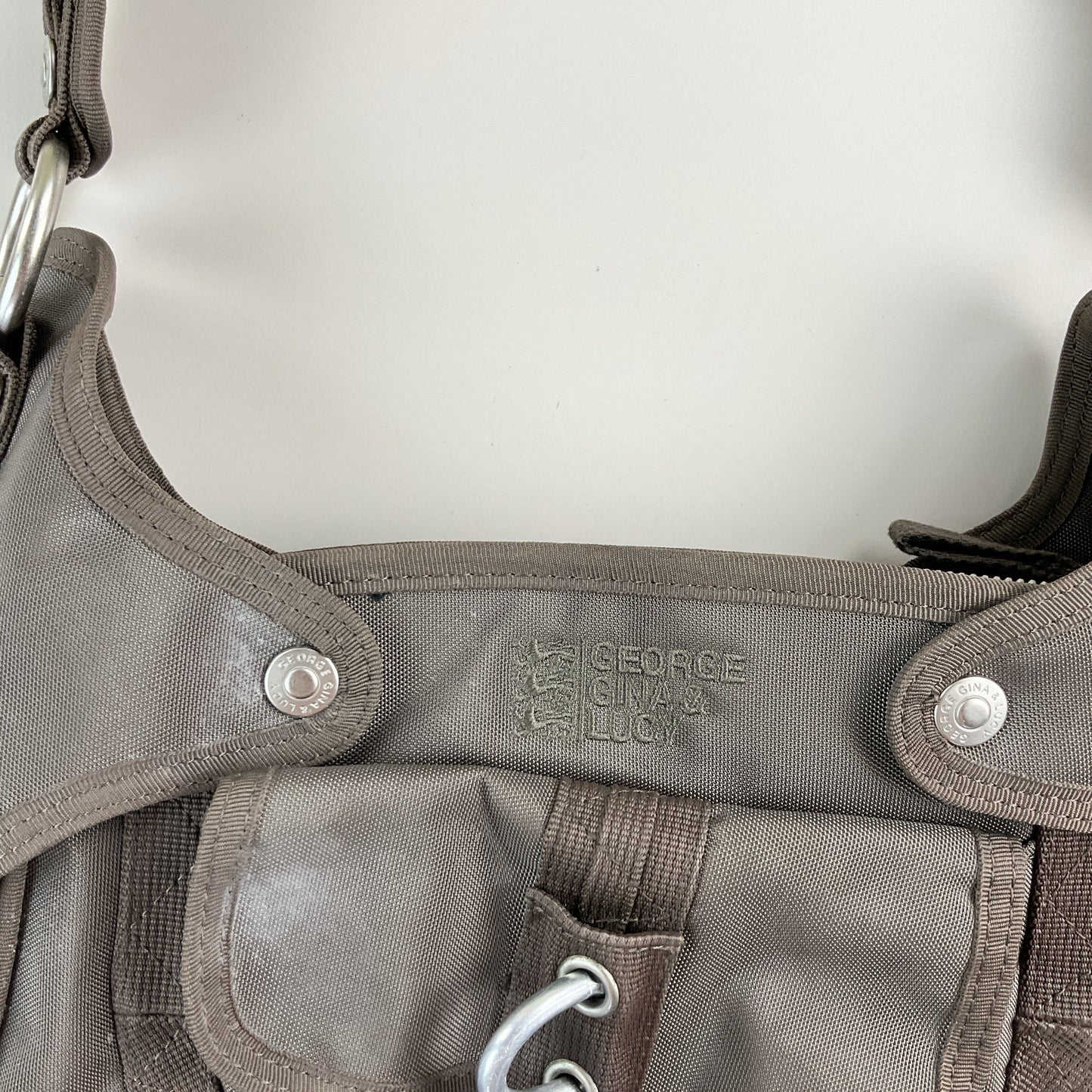 George Gina Lucy Bonnie Tink Tasche Braun - Riemen Detail
