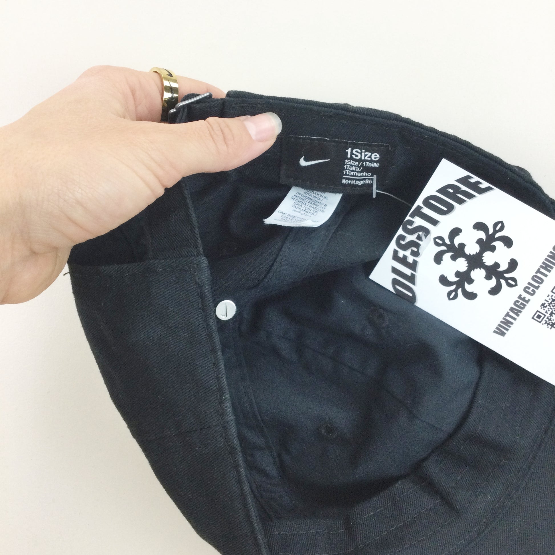 Nike Cap-NIKE-olesstore-vintage-secondhand-shop-austria-österreich