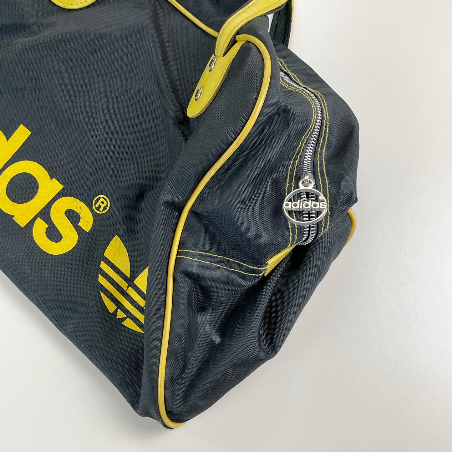 Adidas, Adidas 70s Sporttasche, Schwarz-Gelb