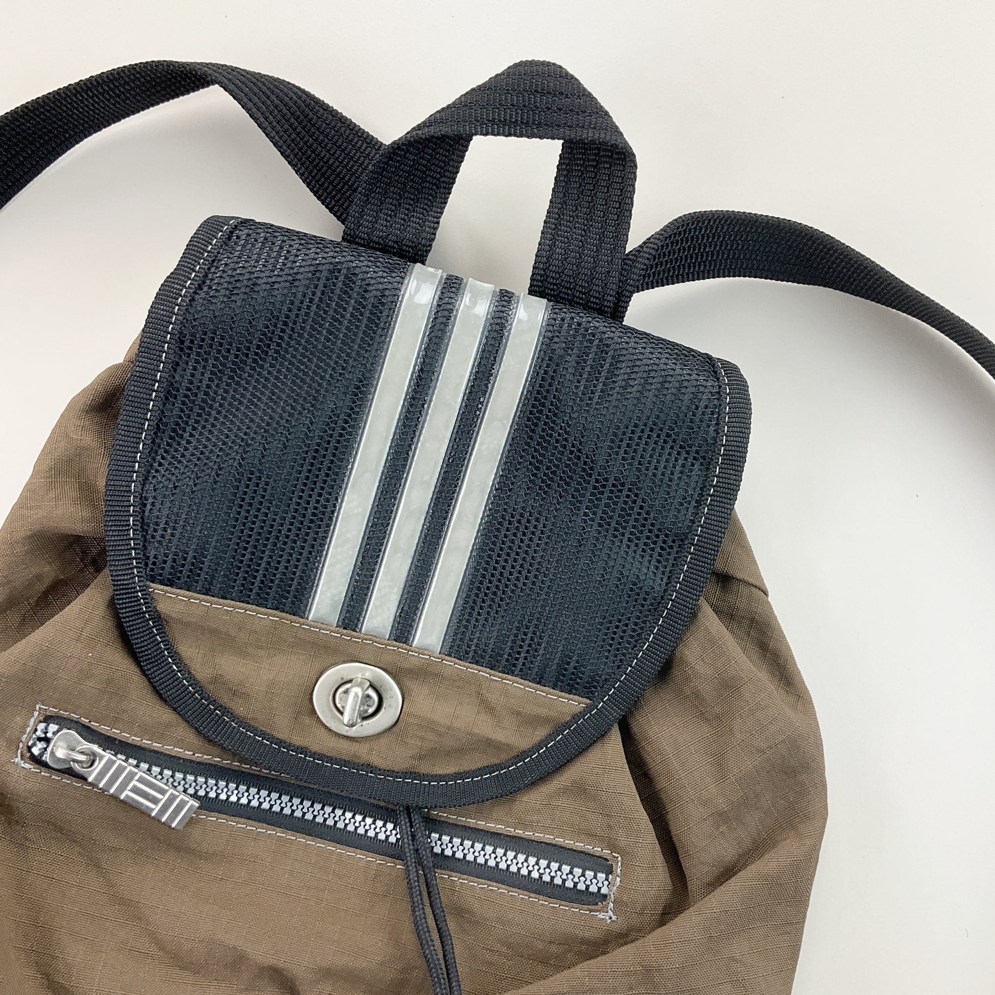 Adidas 90s Rucksack-Adidas-olesstore-vintage-secondhand-shop-austria-österreich