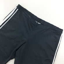 Load image into Gallery viewer, Nike 3/4 Shorts - Large-NIKE-olesstore-vintage-secondhand-shop-austria-österreich