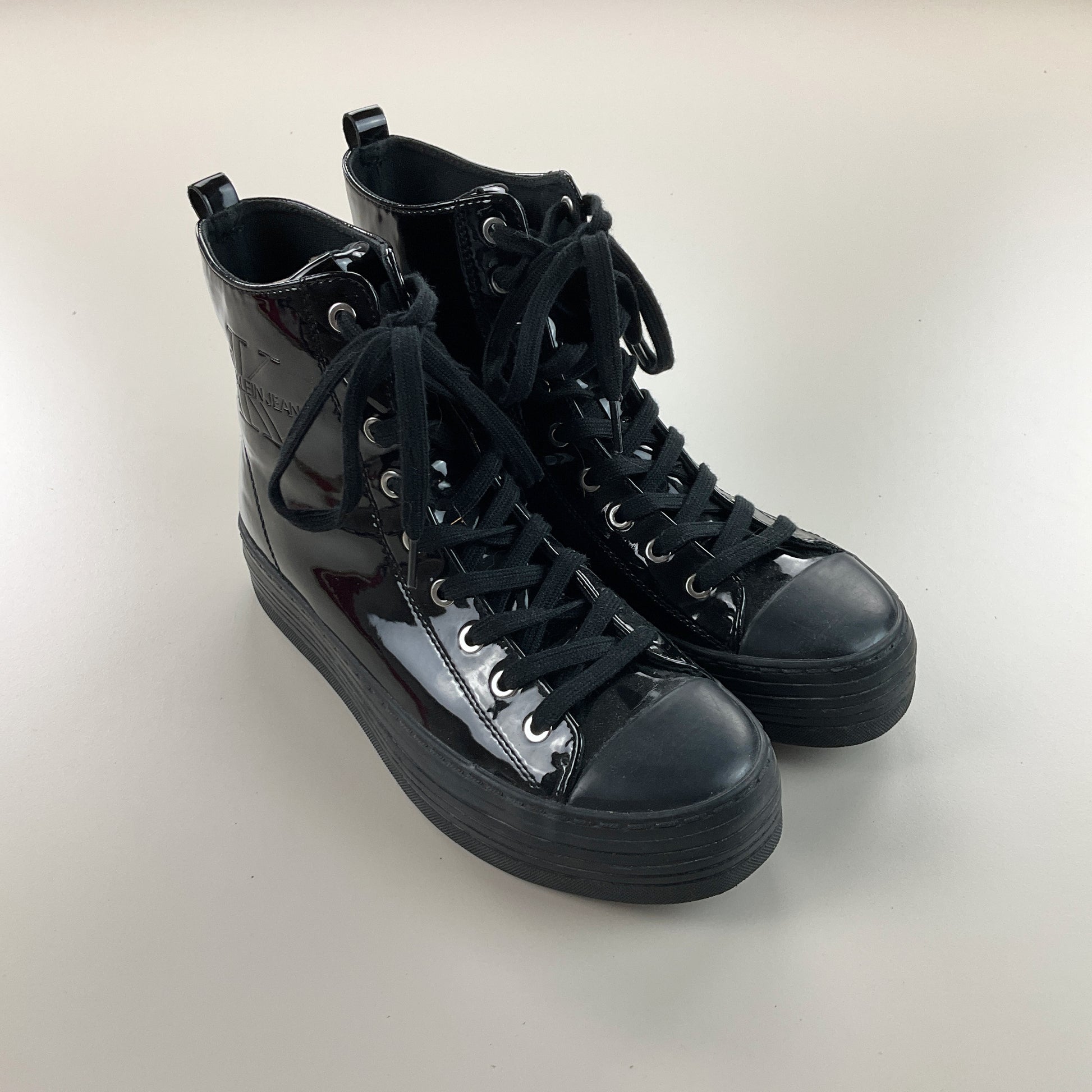 Calvin Klein Lack Schuhe - EU 41-CALVIN KLEIN-olesstore-vintage-secondhand-shop-austria-österreich