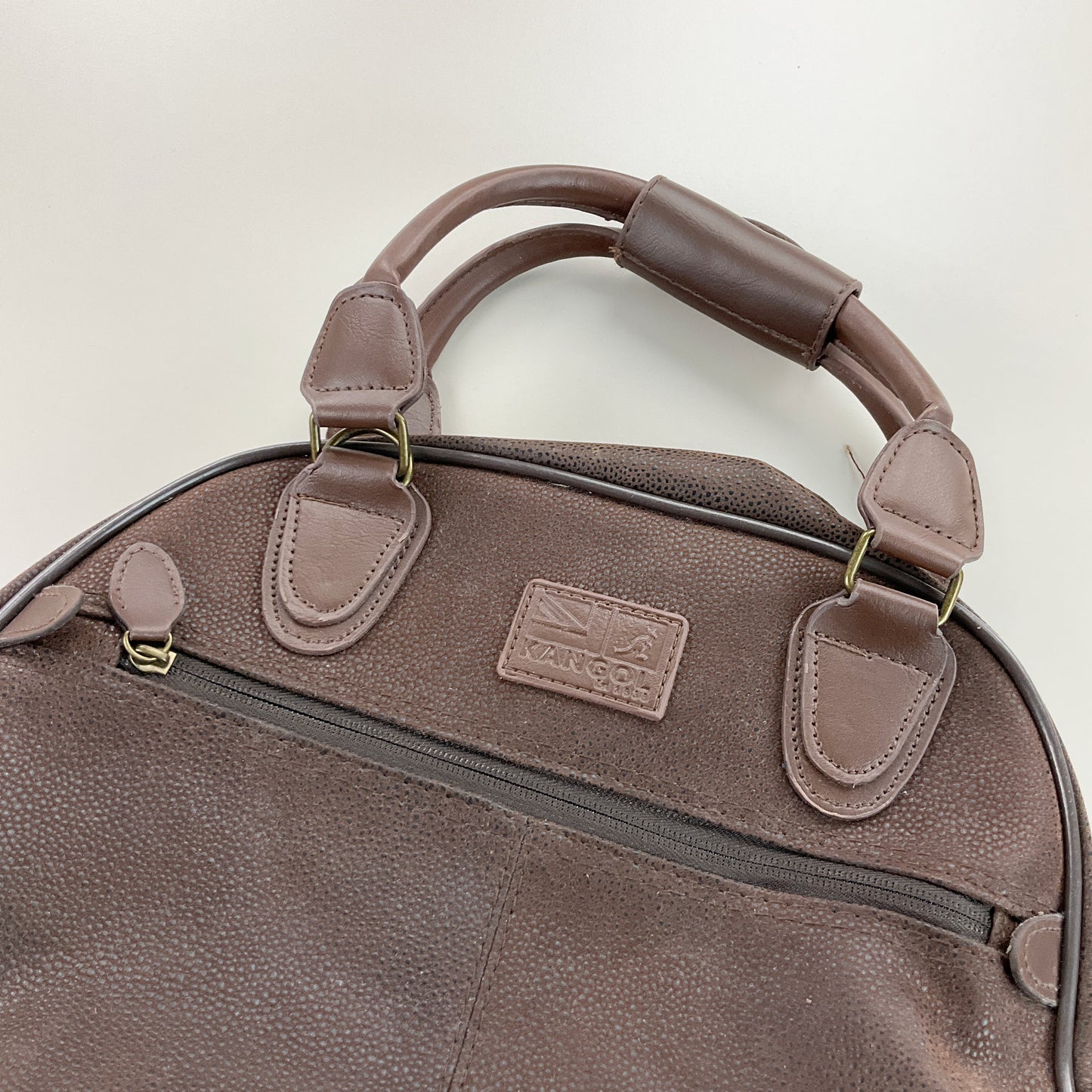 Kangol 00s Leder Tasche-KANGOL-olesstore-vintage-secondhand-shop-austria-österreich