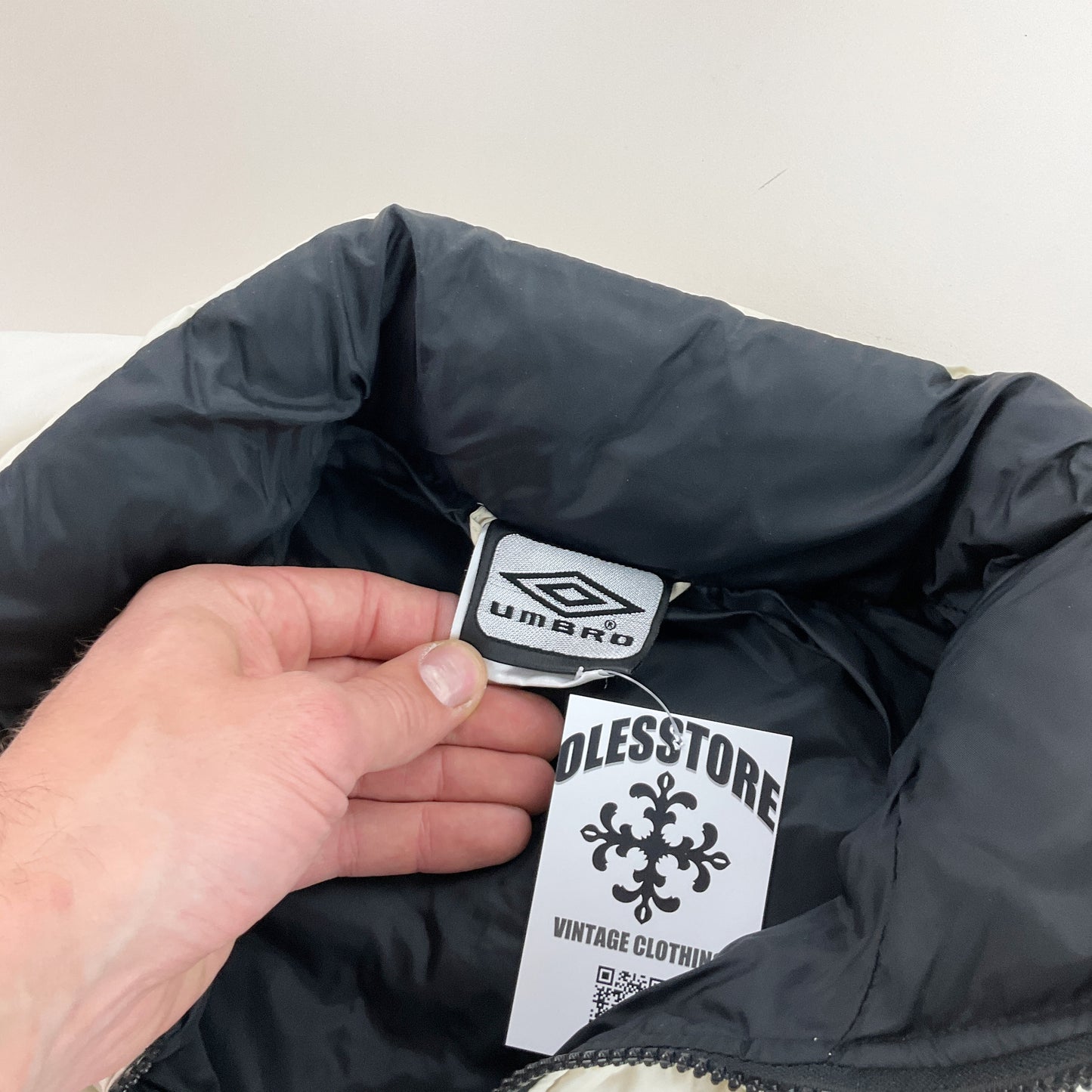 Umbro 00s Puffer Gilet - Small-UMBRO-olesstore-vintage-secondhand-shop-austria-österreich