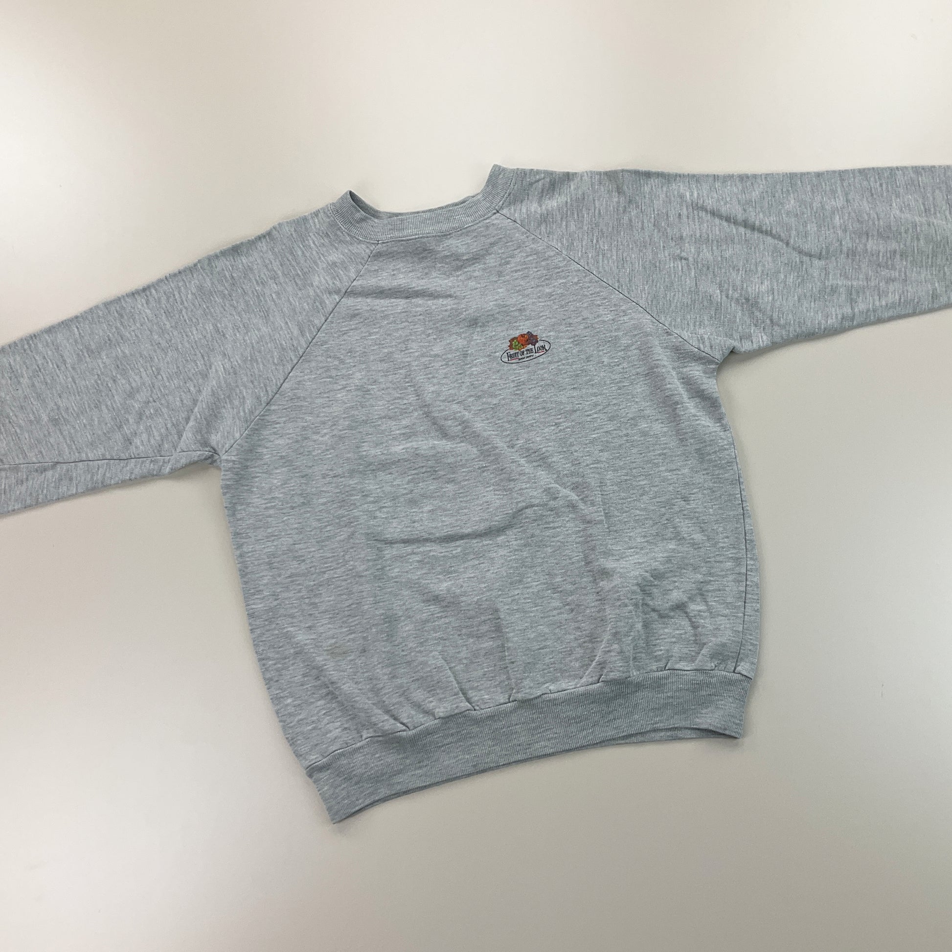 Fruit of the Loom 80s Basic Sweatshirt - Large-FRUIT OF THE LOOM-olesstore-vintage-secondhand-shop-austria-österreich