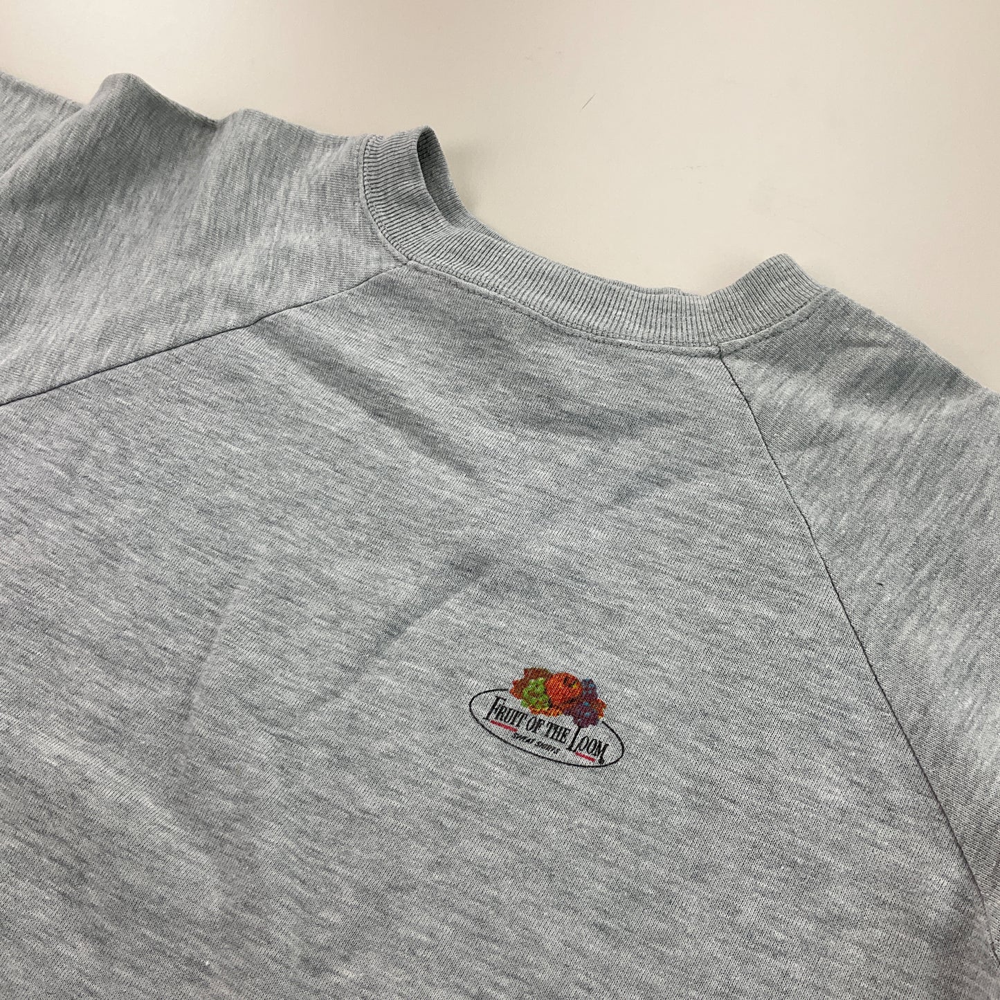 Fruit of the Loom 80s Basic Sweatshirt - Large-FRUIT OF THE LOOM-olesstore-vintage-secondhand-shop-austria-österreich