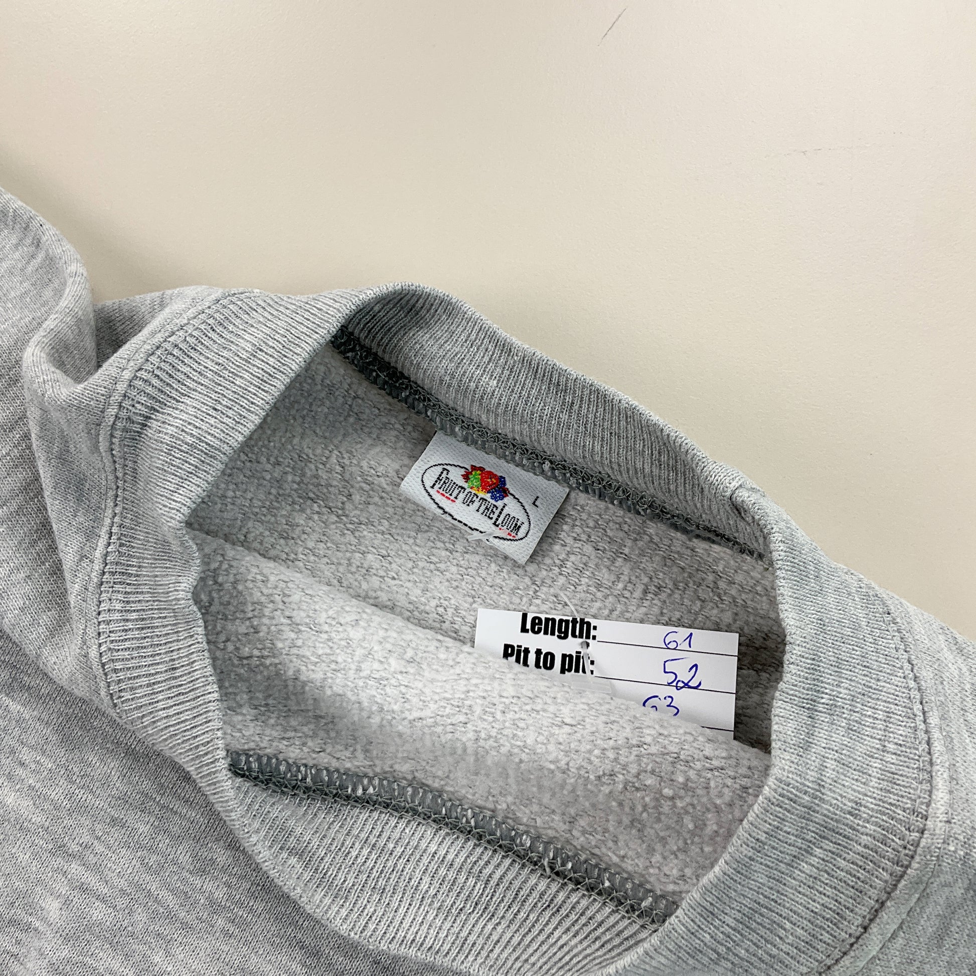 Fruit of the Loom 80s Basic Sweatshirt - Large-FRUIT OF THE LOOM-olesstore-vintage-secondhand-shop-austria-österreich