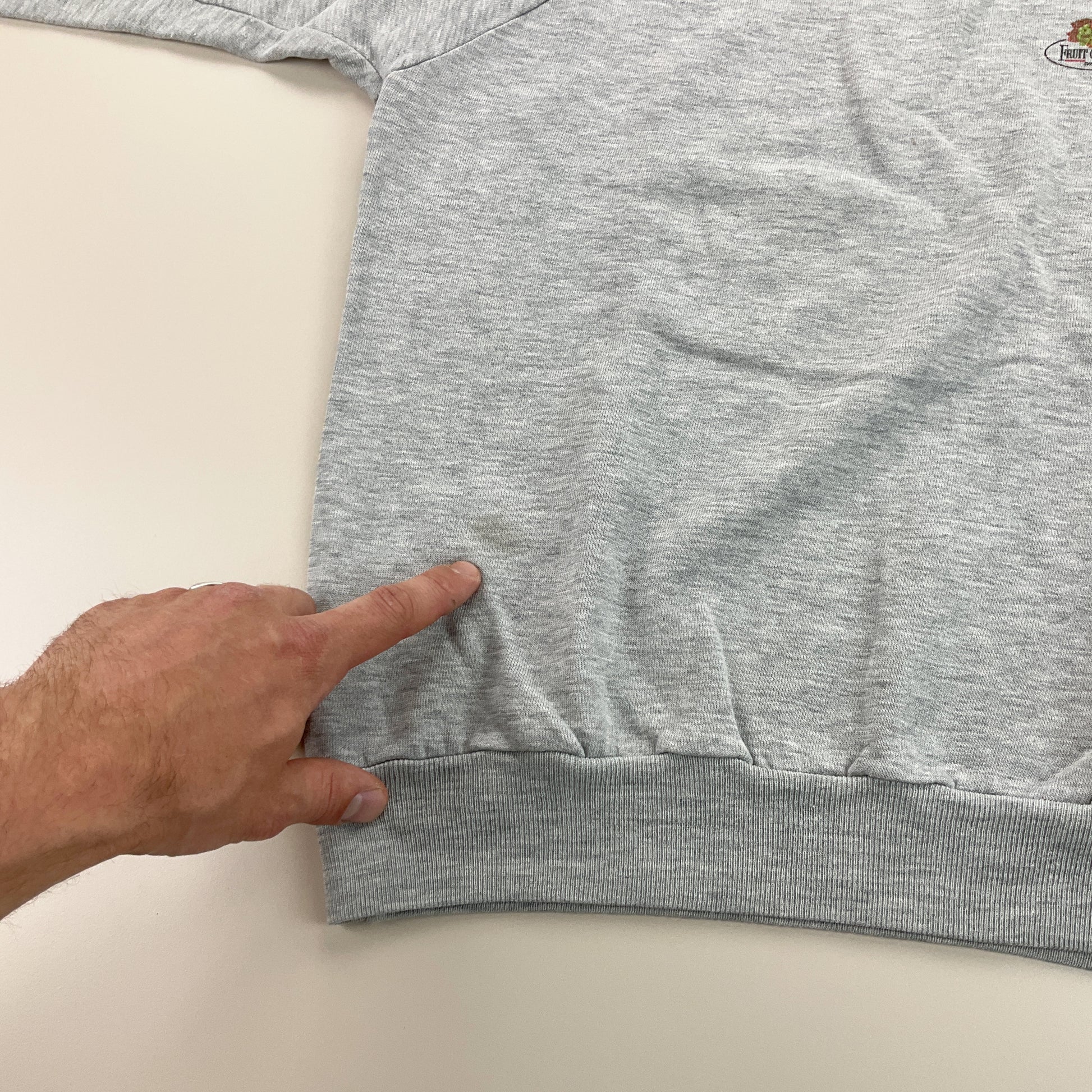 Fruit of the Loom 80s Basic Sweatshirt - Large-FRUIT OF THE LOOM-olesstore-vintage-secondhand-shop-austria-österreich